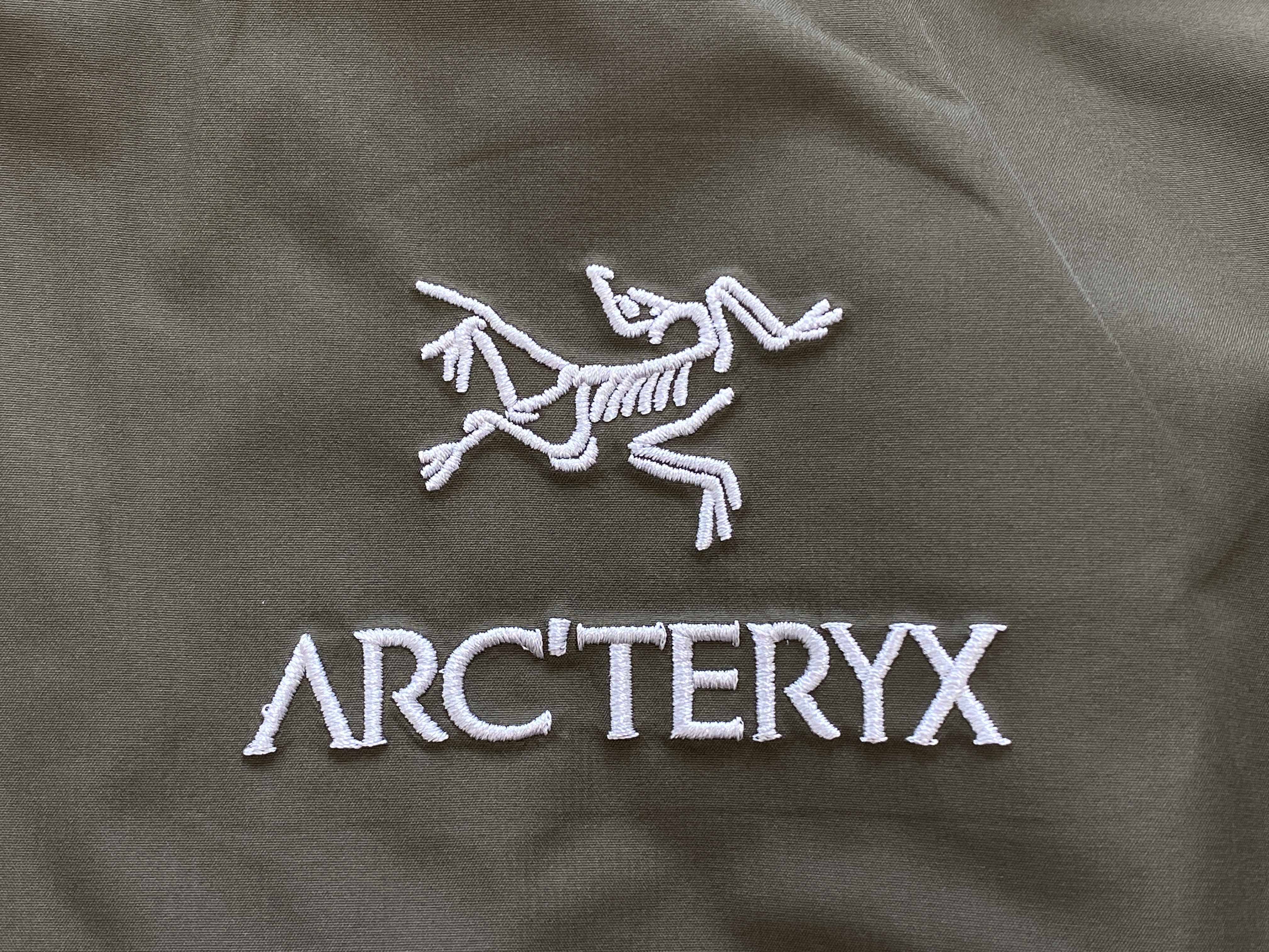 Arcteryx Beat LT Jacket GORE-TEX 始祖鳥 硬殼繫列  戶外 透氣 長袖  防風 防水  外套 夾克  沖鋒衣 復古綠 货号：26844