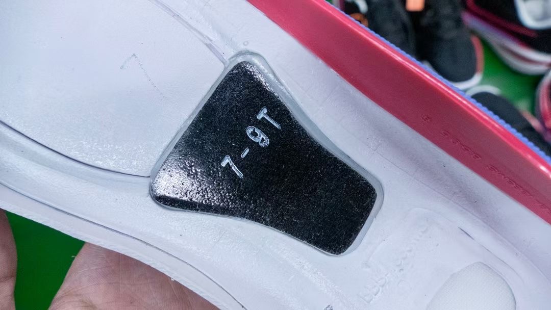 需预定 STAR  GT Cut Black Fusion Red 中底＋碳板版本  低筒  篮球鞋 球鞋 实战鞋 全掌气垫 TPU抗扭 黑红   CZ0175-003