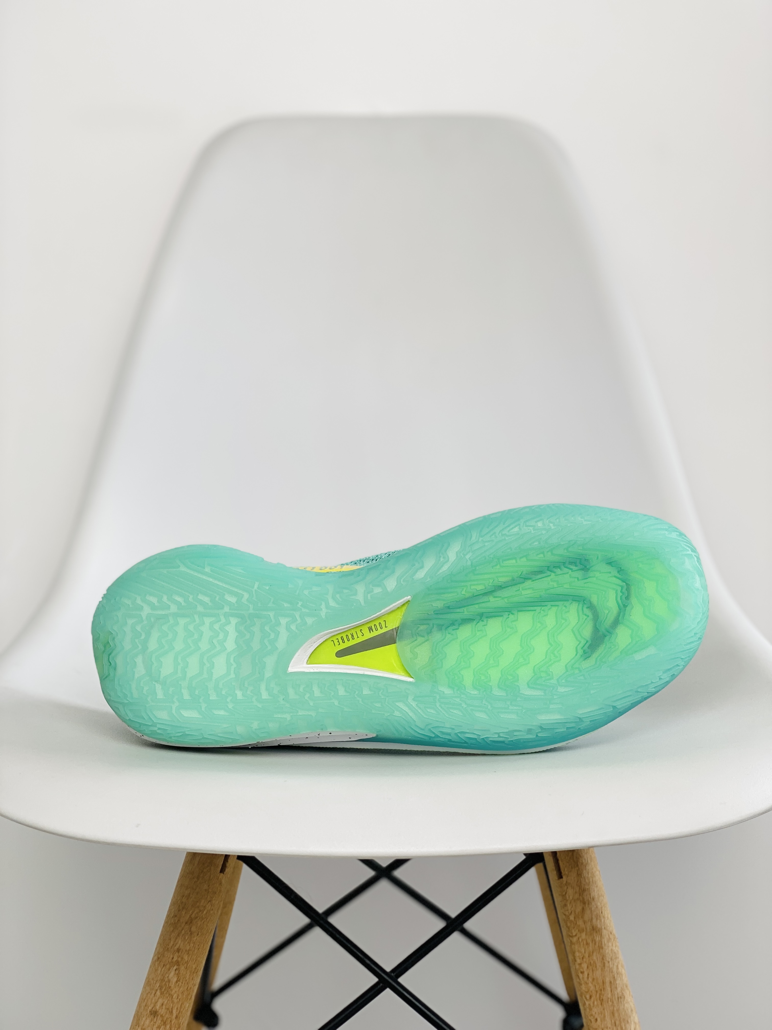 STAR  GT Cut Sabrina Lonescu 中底＋碳板版本  低筒  篮球鞋 球鞋 实战鞋 全掌气垫 TPU抗扭 男鞋  绿色 CZ0175-901