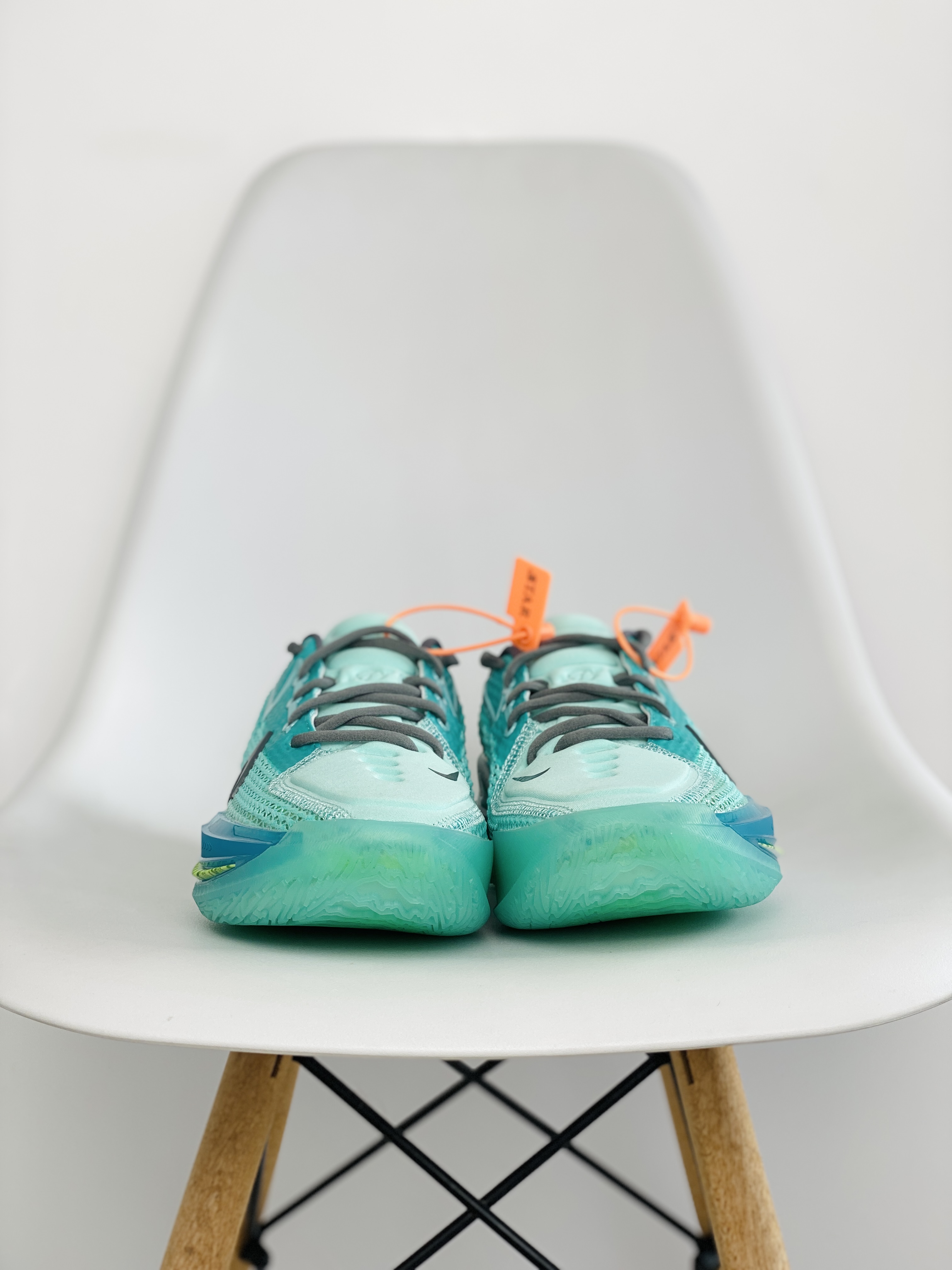 STAR  GT Cut Sabrina Lonescu 中底＋碳板版本  低筒  篮球鞋 球鞋 实战鞋 全掌气垫 TPU抗扭 男鞋  绿色 CZ0175-901