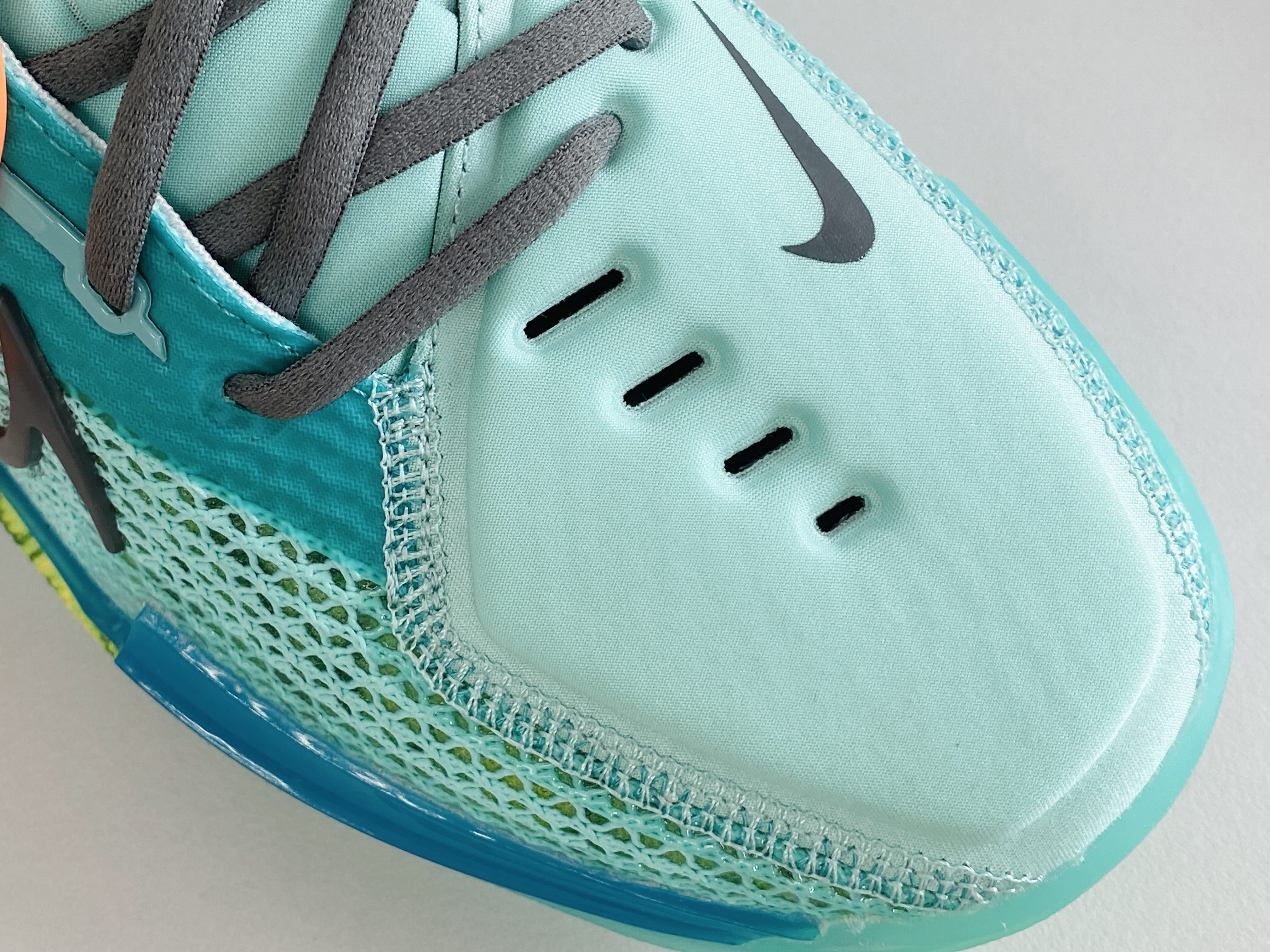 STAR  GT Cut Sabrina Lonescu 中底＋碳板版本  低筒  篮球鞋 球鞋 实战鞋 全掌气垫 TPU抗扭 男鞋  绿色 CZ0175-901