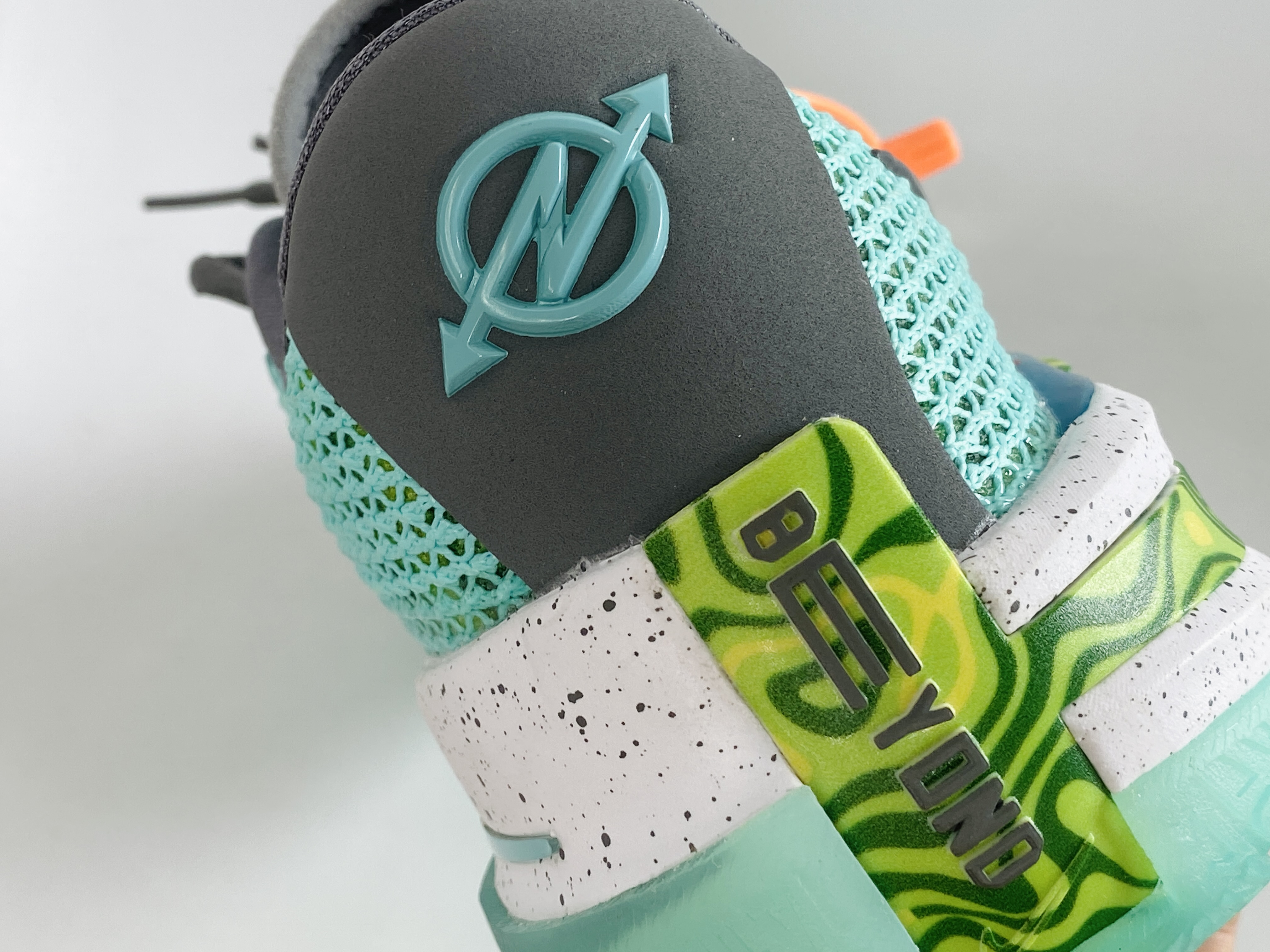 STAR  GT Cut Sabrina Lonescu 中底＋碳板版本  低筒  篮球鞋 球鞋 实战鞋 全掌气垫 TPU抗扭 男鞋  绿色 CZ0175-901