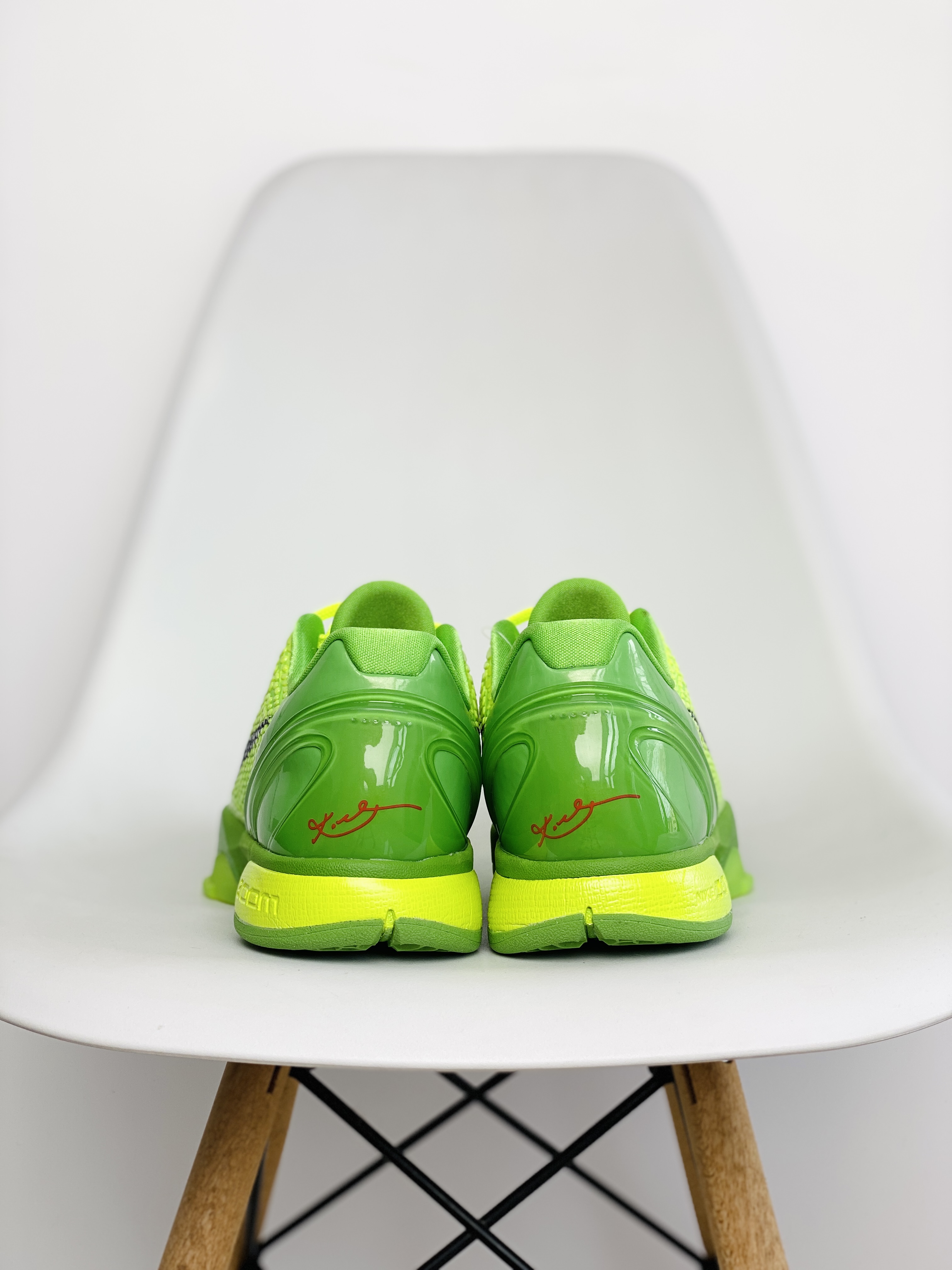 需预定 H12 Kobe6 青蜂俠 青竹絲 實戰鞋 前掌气垫 后掌EVA  真碳板 球鞋 籃球鞋 波鞋 男鞋   CW2190-300