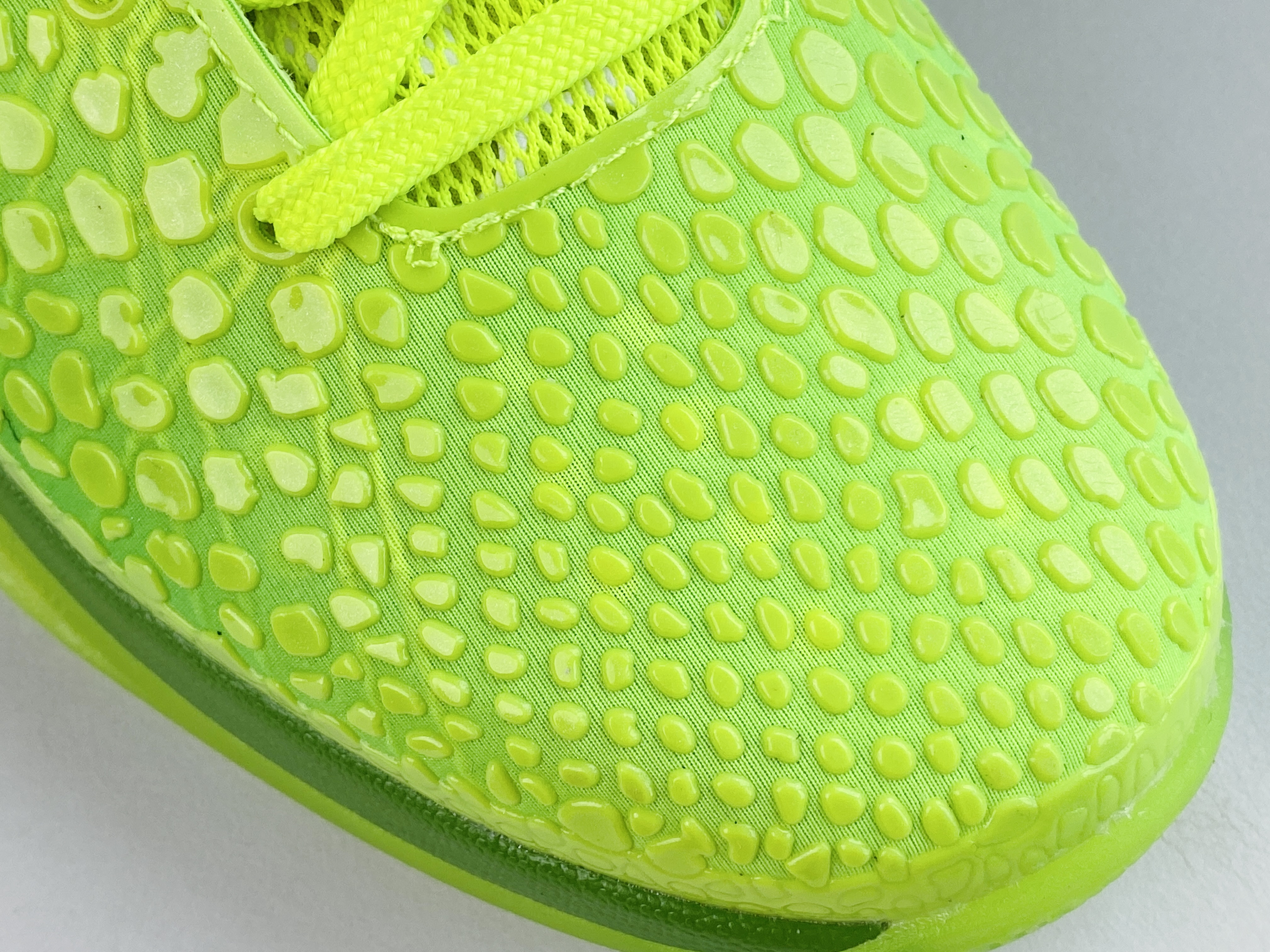 需预定 H12 Kobe6 青蜂俠 青竹絲 實戰鞋 前掌气垫 后掌EVA  真碳板 球鞋 籃球鞋 波鞋 男鞋   CW2190-300