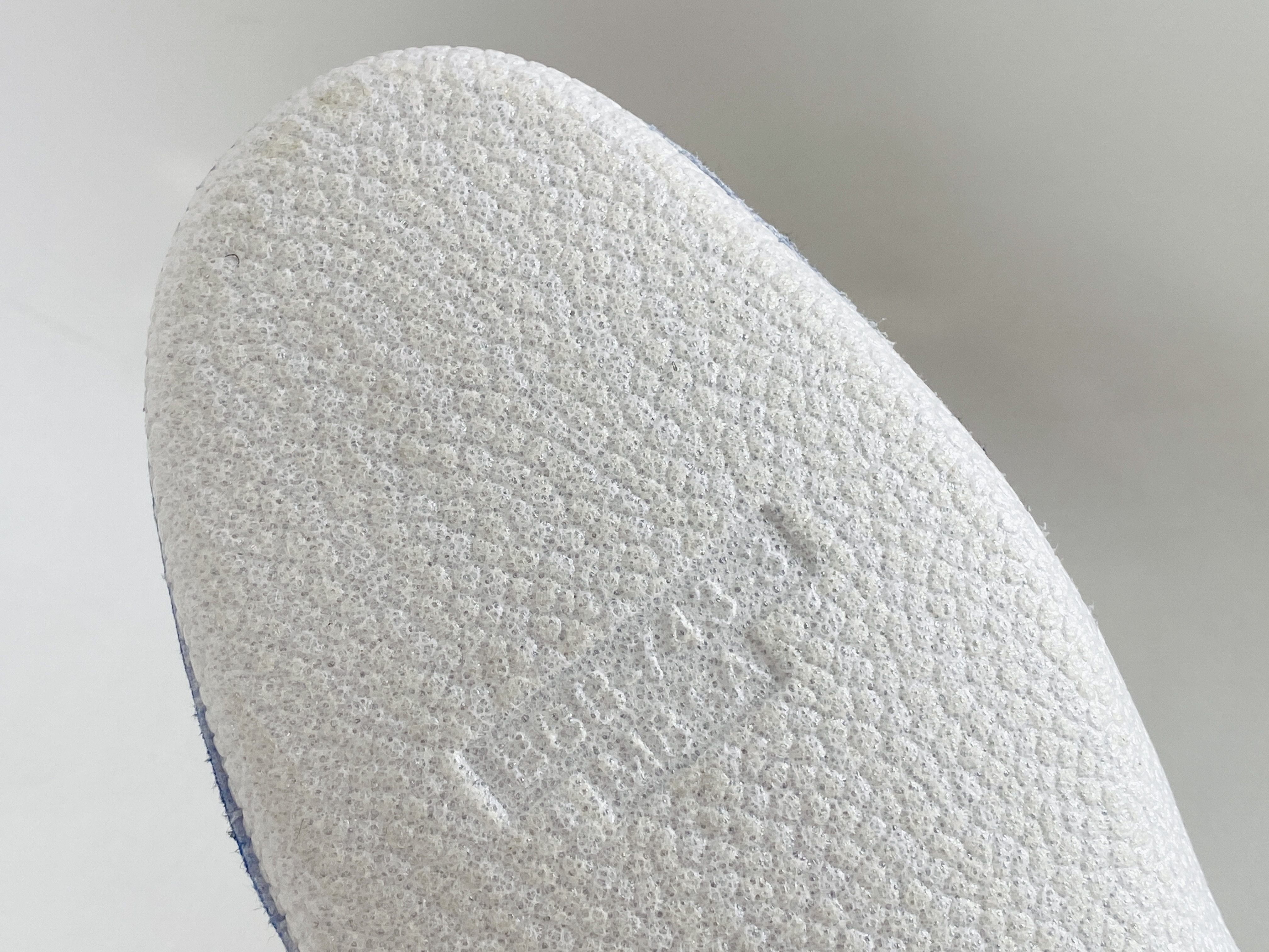 需预定 H12 Kobe6  GIGI mambacita  黑白  球鞋 籃球鞋 實戰鞋 前掌气垫 后掌EVA 真碳板 男鞋   CW2190-002