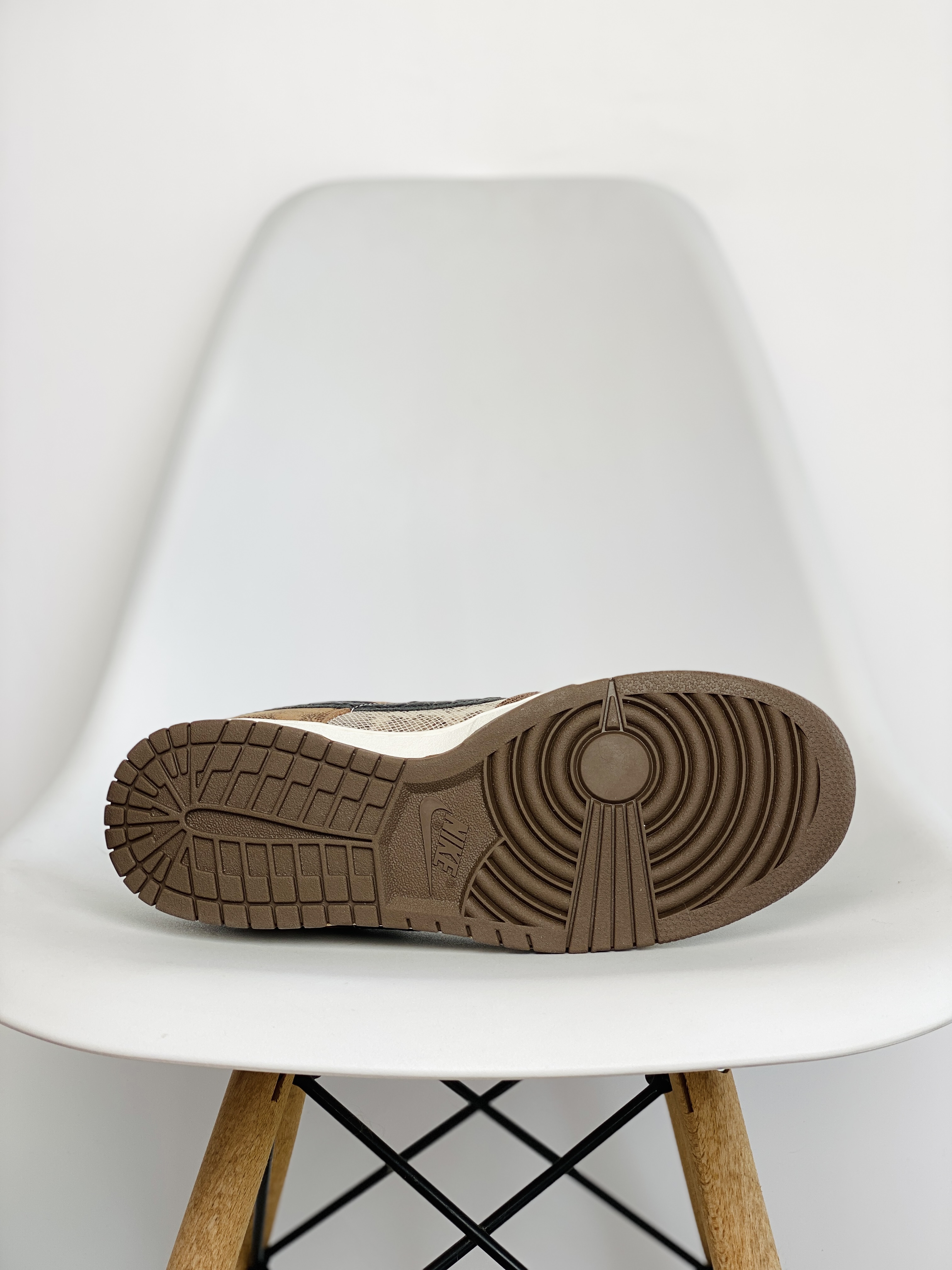 Dunk Low  CO JP  蛇纹 低筒 休闲鞋 板鞋 男鞋 女鞋 白色 棕色FJ5434-120