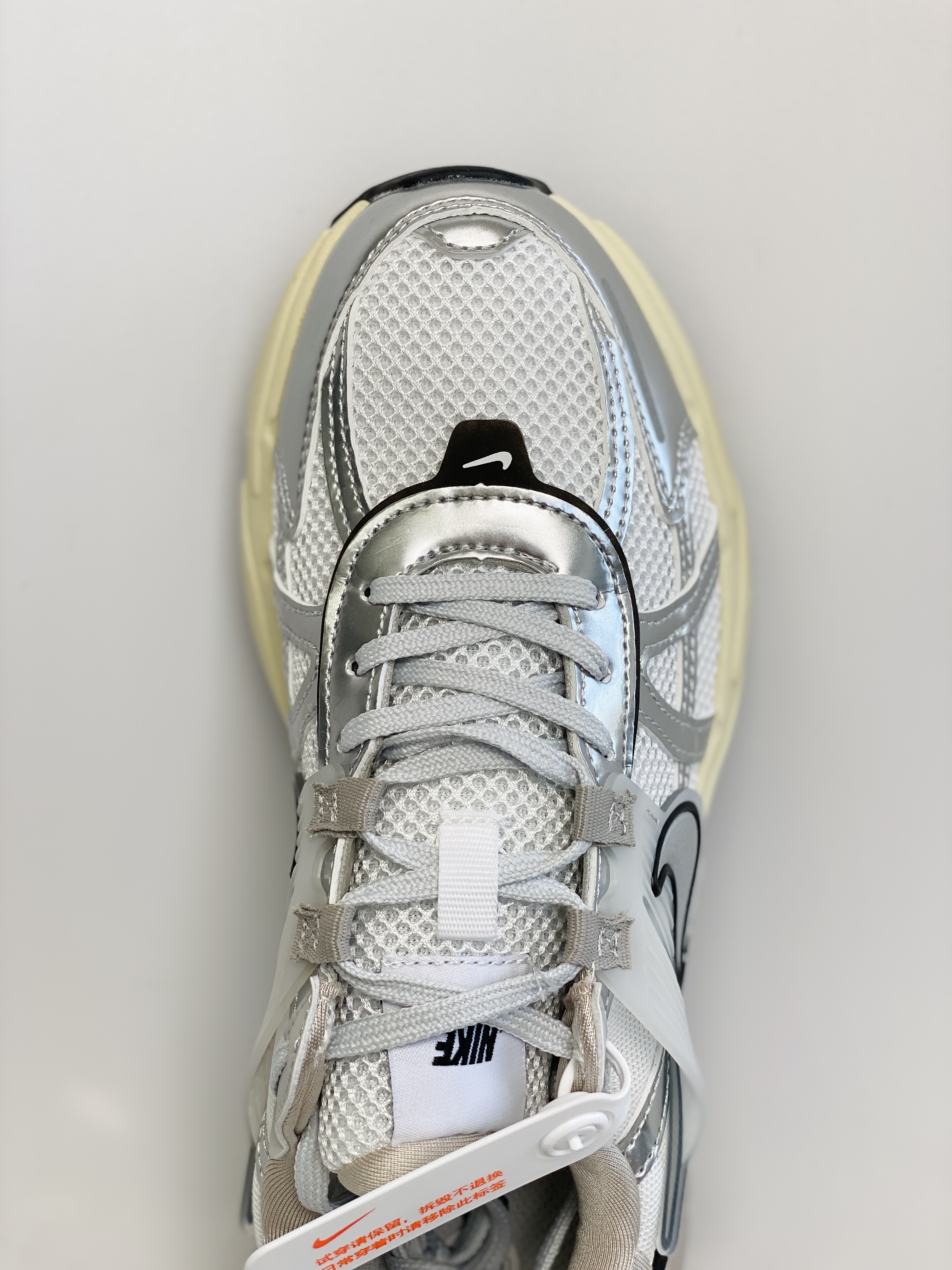 V2K Run Runtekk Summit White Metallic Silver    低筒 跑步鞋 运动鞋 男鞋 女鞋 白银 FD0736-100