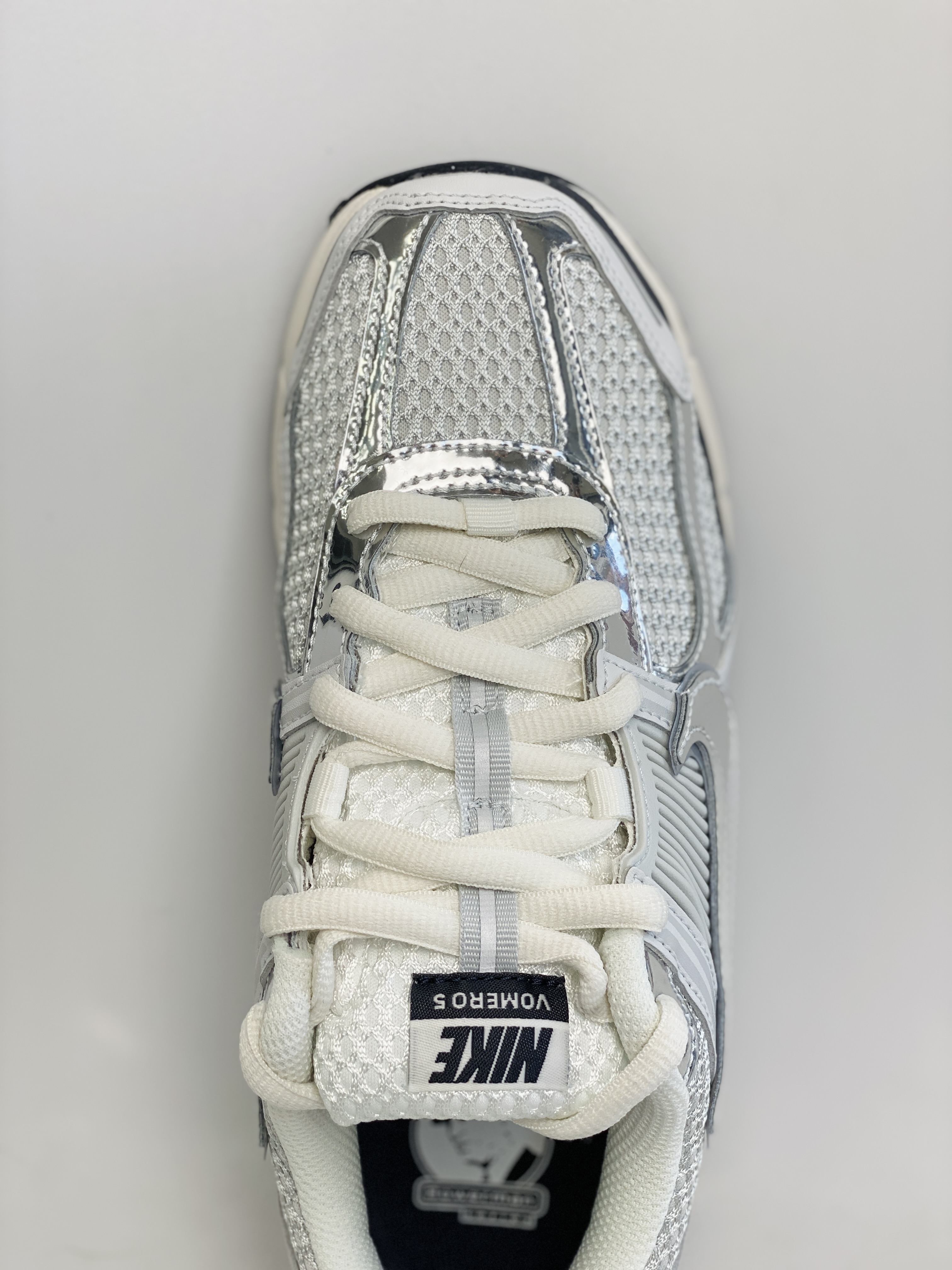 新版 Nike Air Zoom Vomero 5 Photon Dust 白色 气垫 低筒 跑步鞋 运动鞋 男鞋 女鞋 FD0884-025