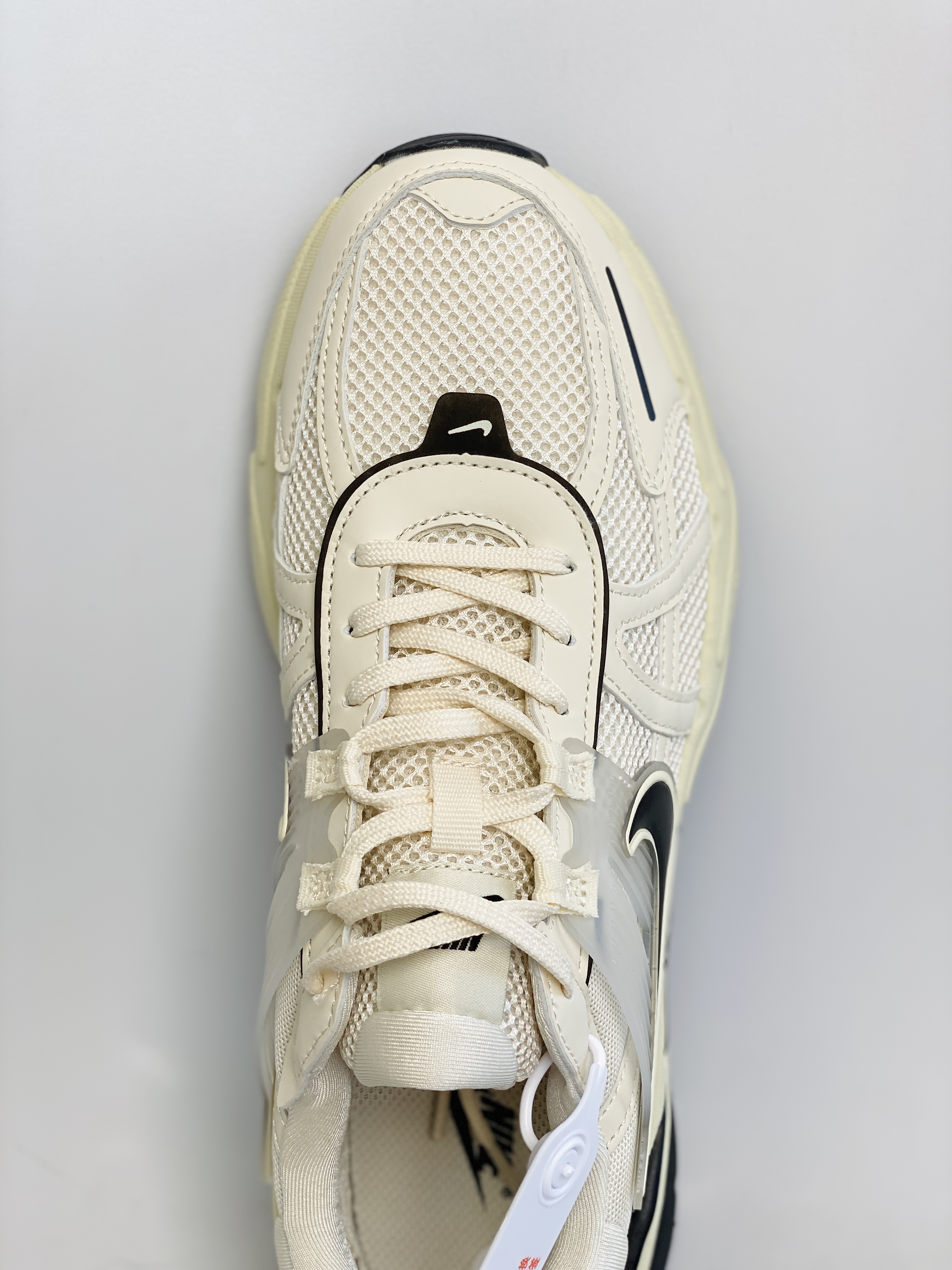 V2K Run Runtekk  低筒 跑步鞋 运动鞋 男鞋 女鞋 波鞋 米黄 D0736-101 