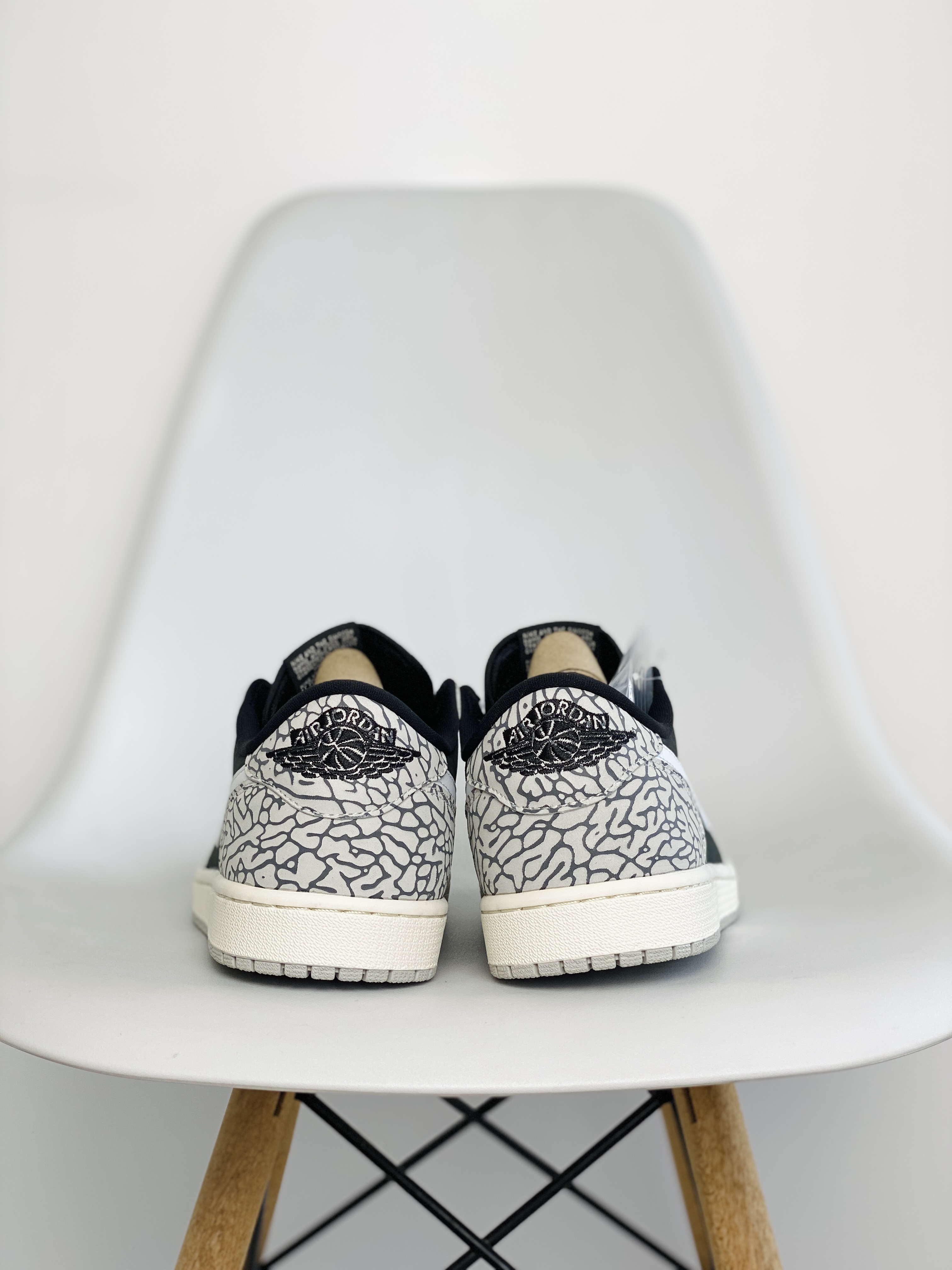 Air Jordan 1 Low OG AJ1 Black Eleohant   低筒 气垫 休闲鞋 板鞋 球鞋 男鞋 女鞋 大象 爆裂纹 黑灰CZ0790-001