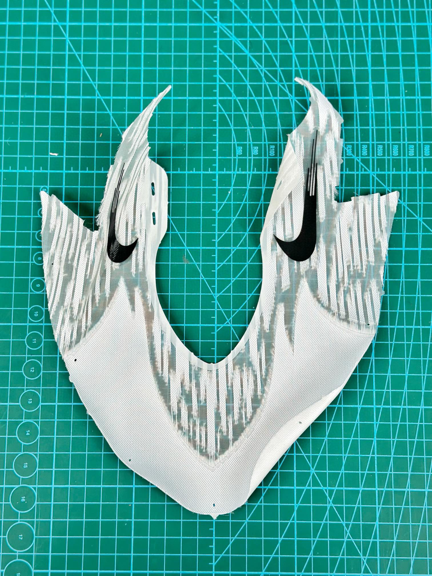  滅世 GT Cut 2.0 Leap High CNY  低筒 萤火防滑耐磨 籃球鞋 實戰鞋 球鞋 波鞋 男鞋 兔年限定 白红绿 FD4321-101