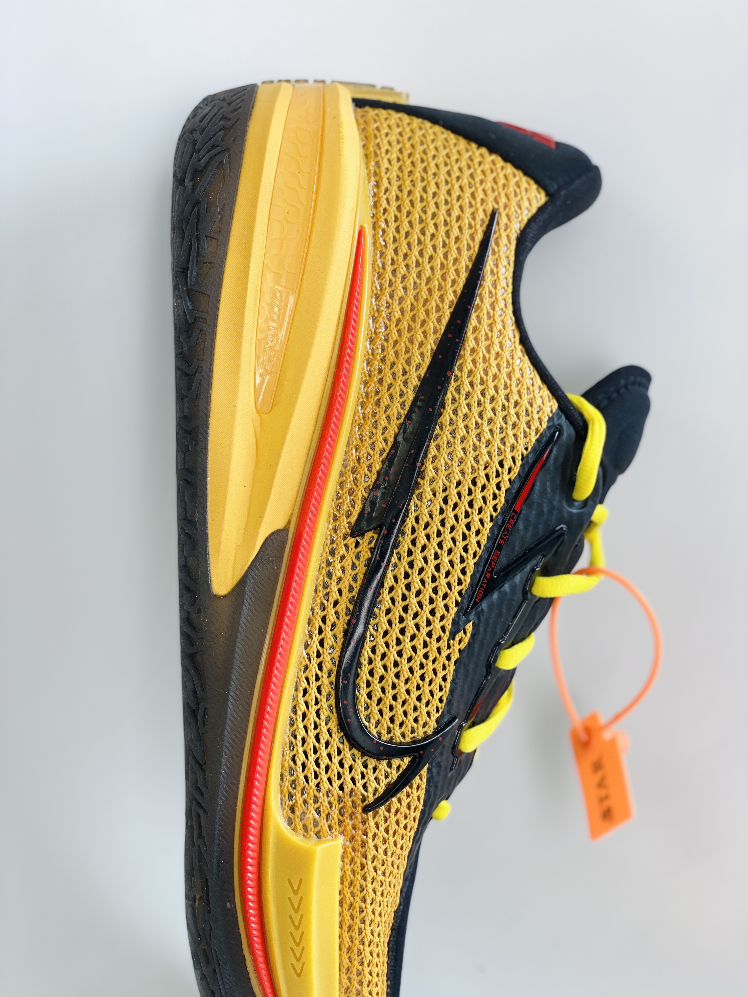 需预定 STAR  GT Cut Black Fusion Red 中底＋碳板版本  低筒  篮球鞋 球鞋 实战鞋 全掌气垫 TPU抗扭 黑黃李小龍