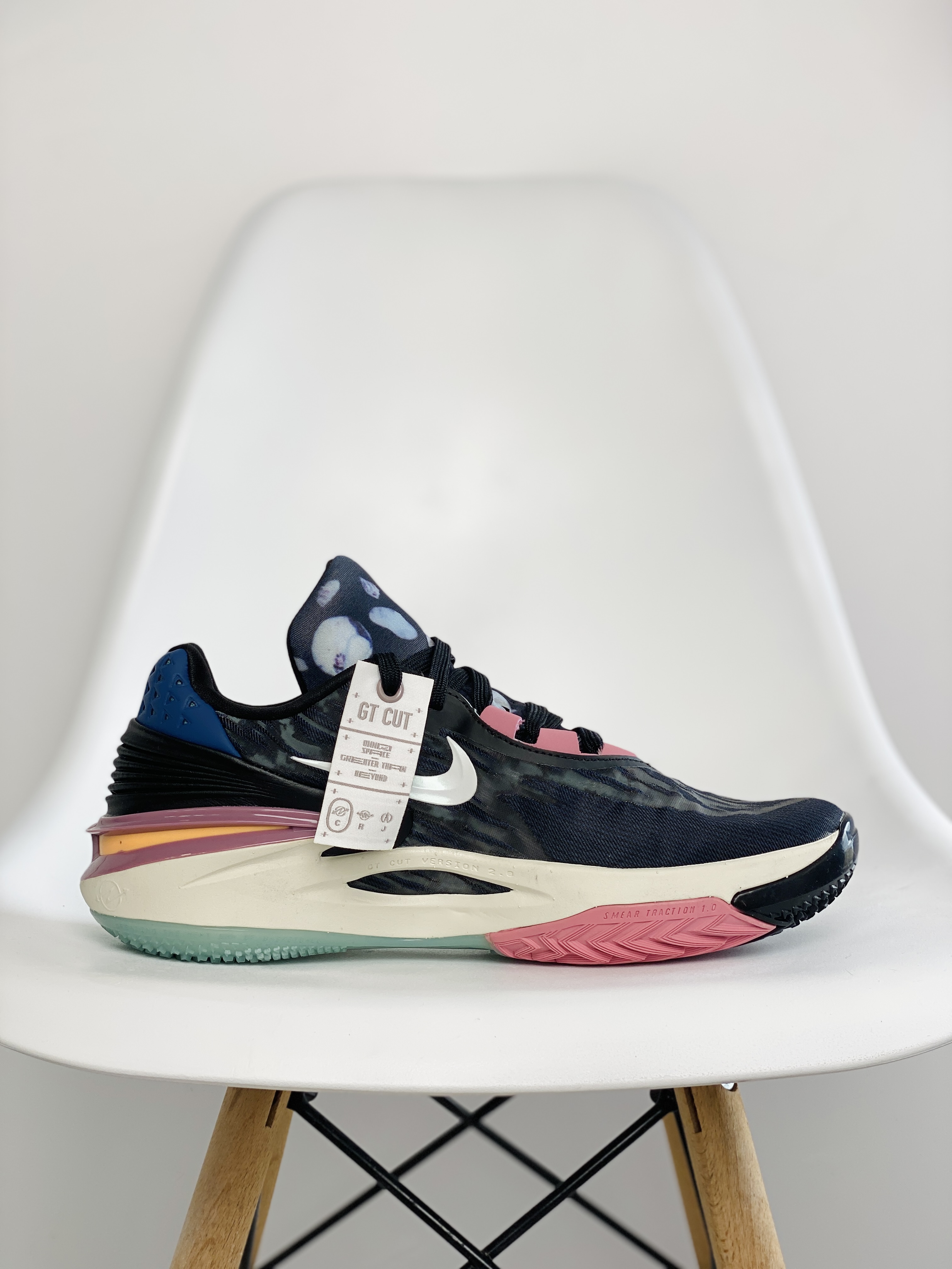 滅世 GT Cut 2.0  低筒   全掌 气垫 防滑耐磨 籃球鞋 實戰鞋 球鞋 波鞋 男鞋 白黑 DJ6013-003