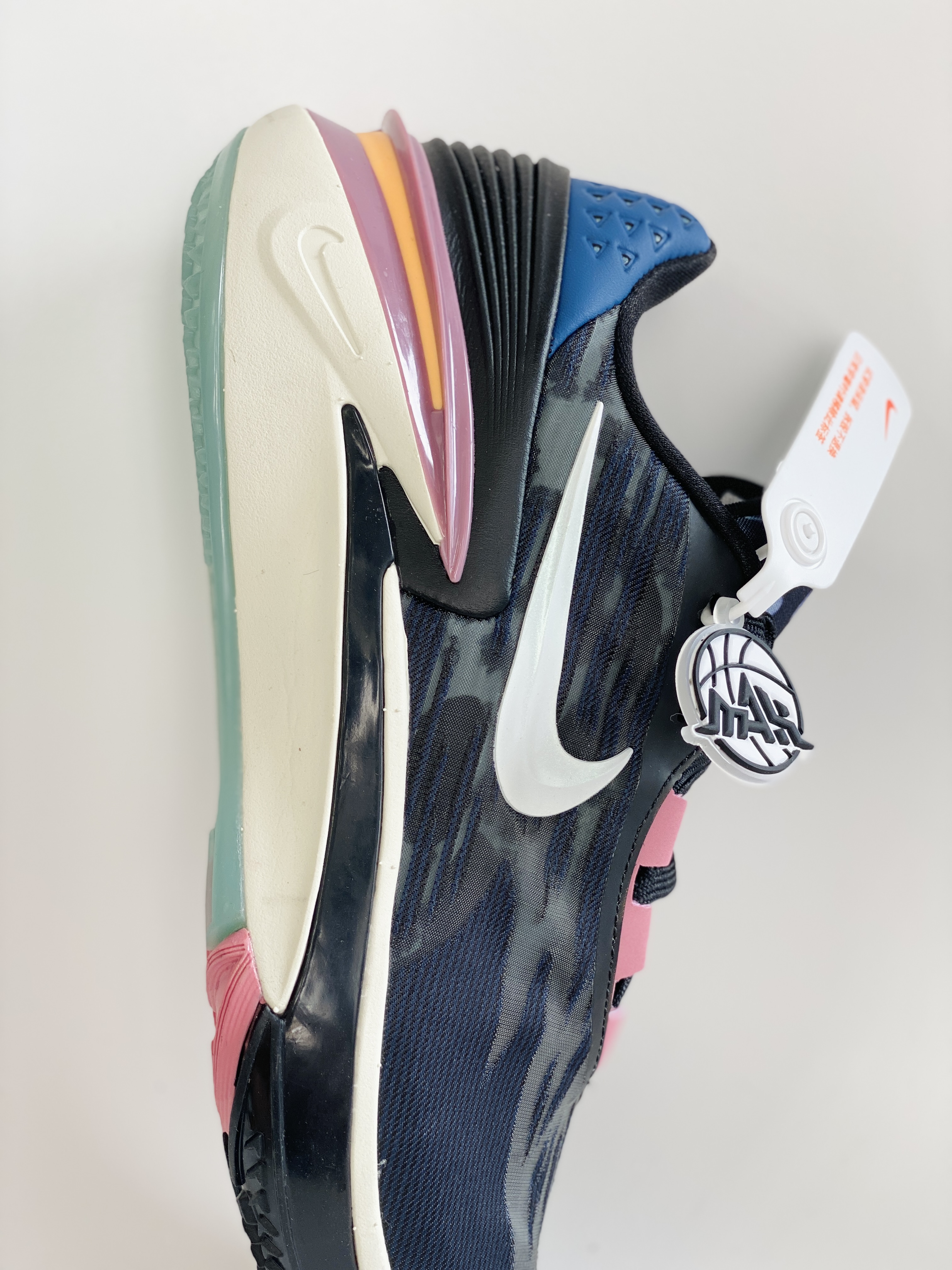 滅世 GT Cut 2.0  低筒   全掌 气垫 防滑耐磨 籃球鞋 實戰鞋 球鞋 波鞋 男鞋 白黑 DJ6013-003