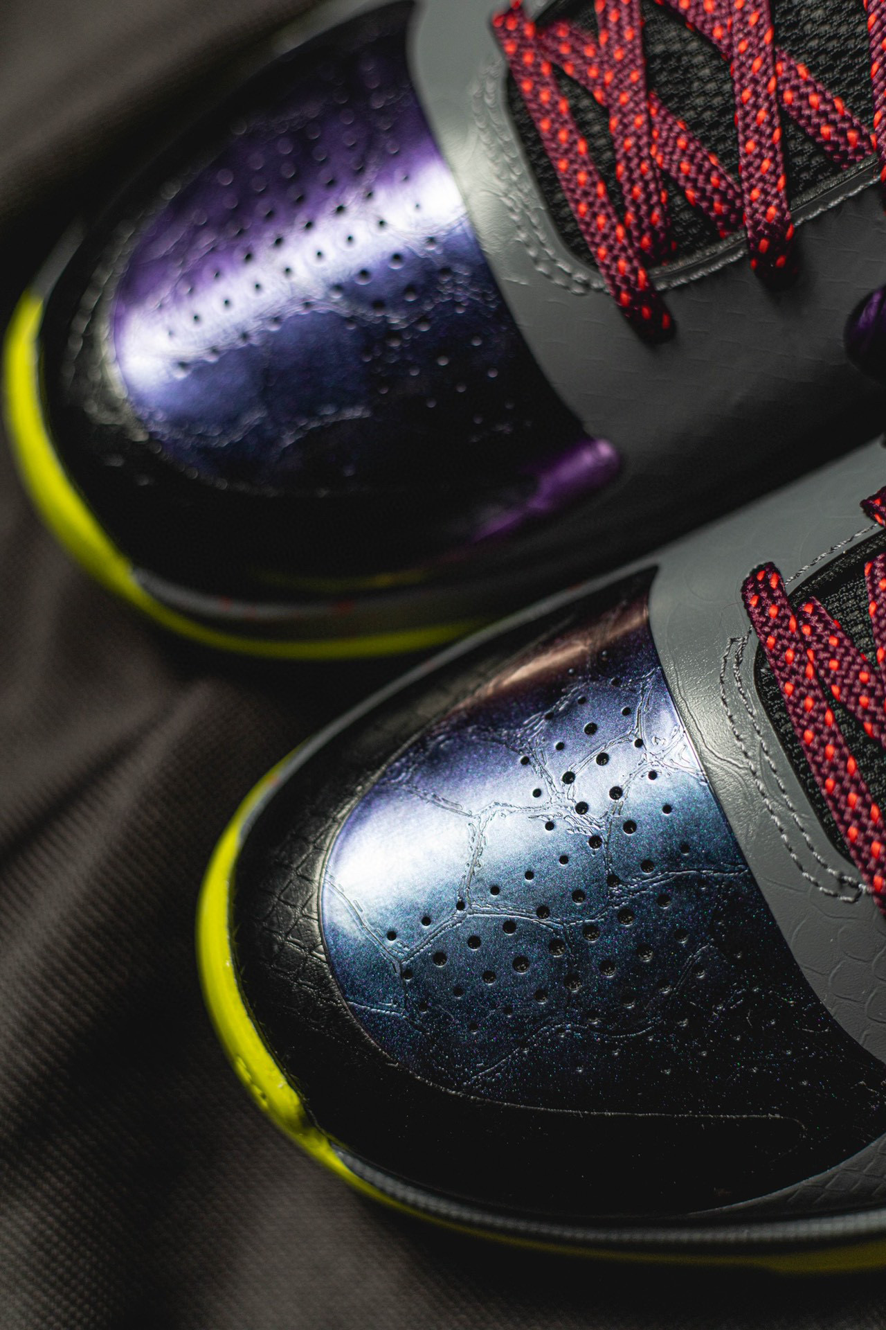 到货后不可临时取消退换 H12 KOBE5  Chaos  低筒 前掌气垫 球鞋 籃球鞋 實戰鞋  真碳板 男鞋 暗黑小丑CD4991-001