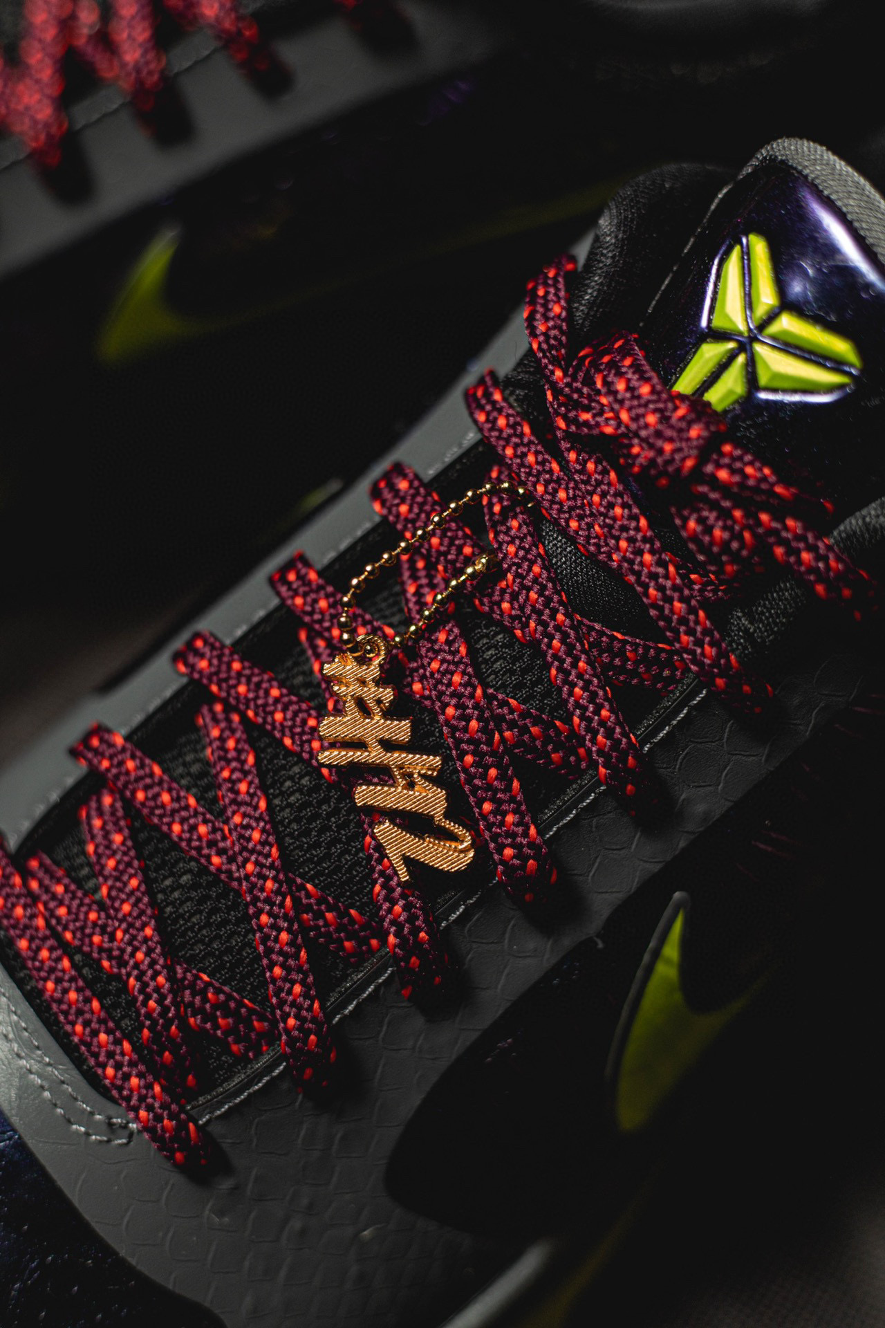 到货后不可临时取消退换 H12 KOBE5  Chaos  低筒 前掌气垫 球鞋 籃球鞋 實戰鞋  真碳板 男鞋 暗黑小丑CD4991-001