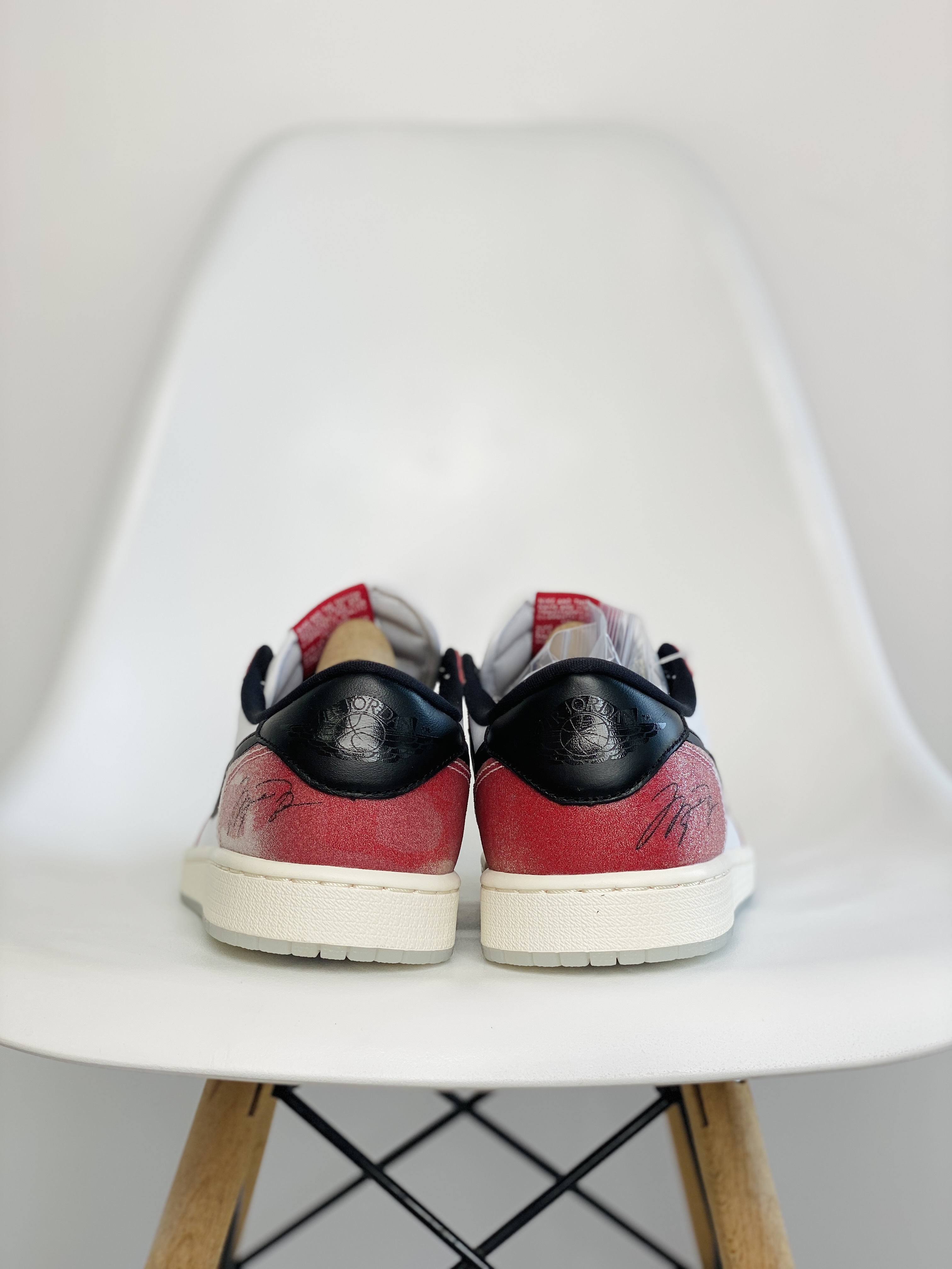 Trophy Room Jordan Air Jordan 1 Low OG 乔丹之子 低筒 板鞋 休闲鞋 男鞋 白红 FN0432-017