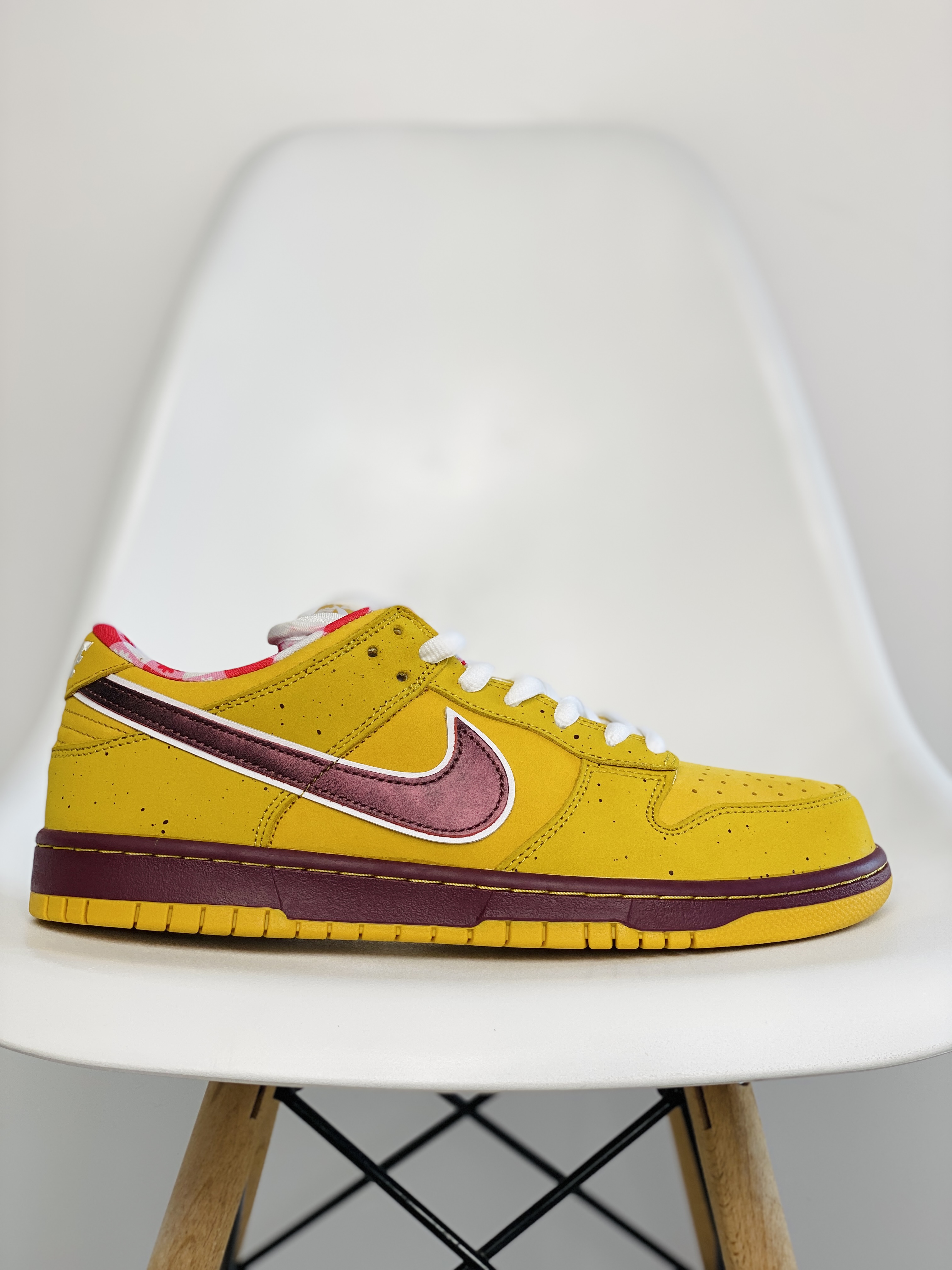 Dunk SB Low Yellow Lobster 低筒 复古板鞋 休闲鞋 男鞋 女鞋 黄龙虾 313170-137566 