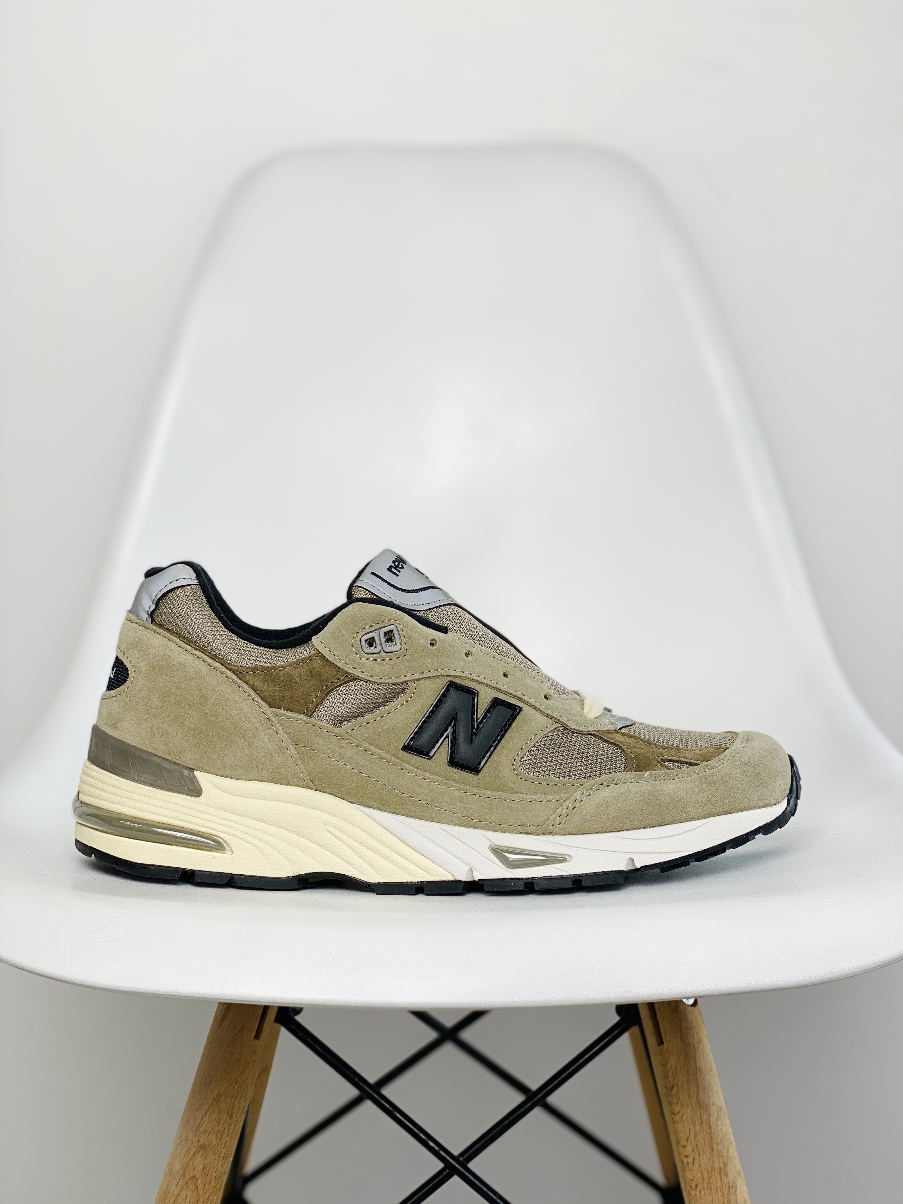 新版 jjjjound New Balance NB 991 低筒 跑步鞋 运动鞋 休闲鞋 男鞋 女鞋 灰色 M99JJA