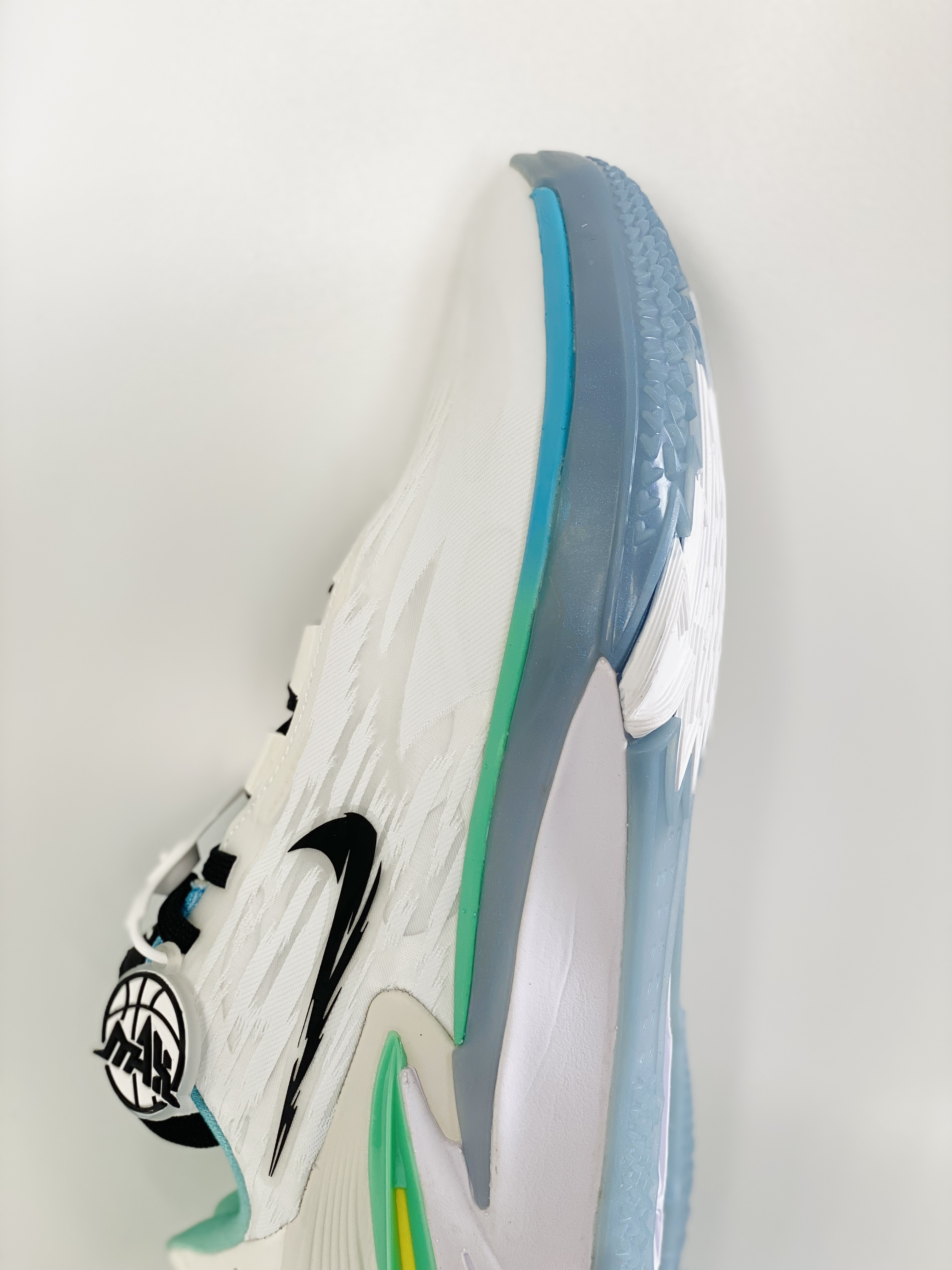  滅世 GT Cut 2.0  低筒   全掌 气垫 防滑耐磨 籃球鞋 實戰鞋 球鞋 波鞋 男鞋 白綠  FJ7063-103