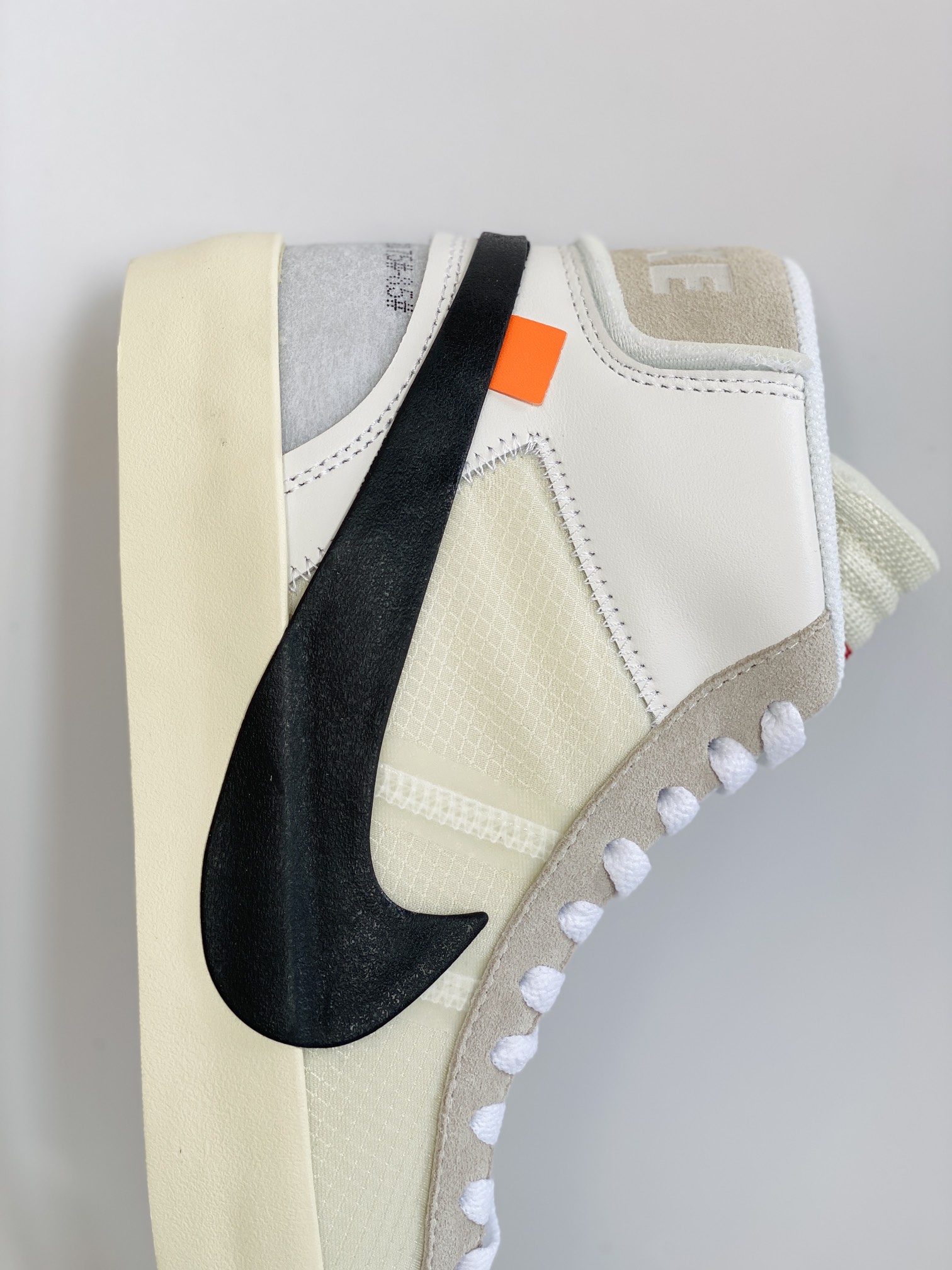 OFF-WHITE Blazer Mid  THE TEN  米白色  高筒  休闲鞋 板鞋 男鞋 女鞋 AA3832-100