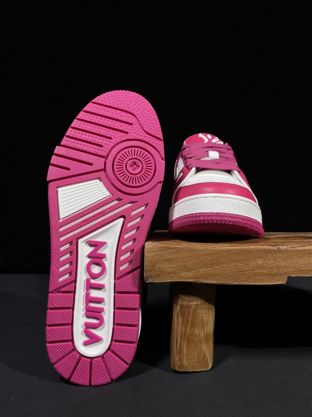 Louis Vuitton 路易威登 Trainer 玫红 低筒 休闲鞋 板鞋 运动鞋 男鞋 女鞋 