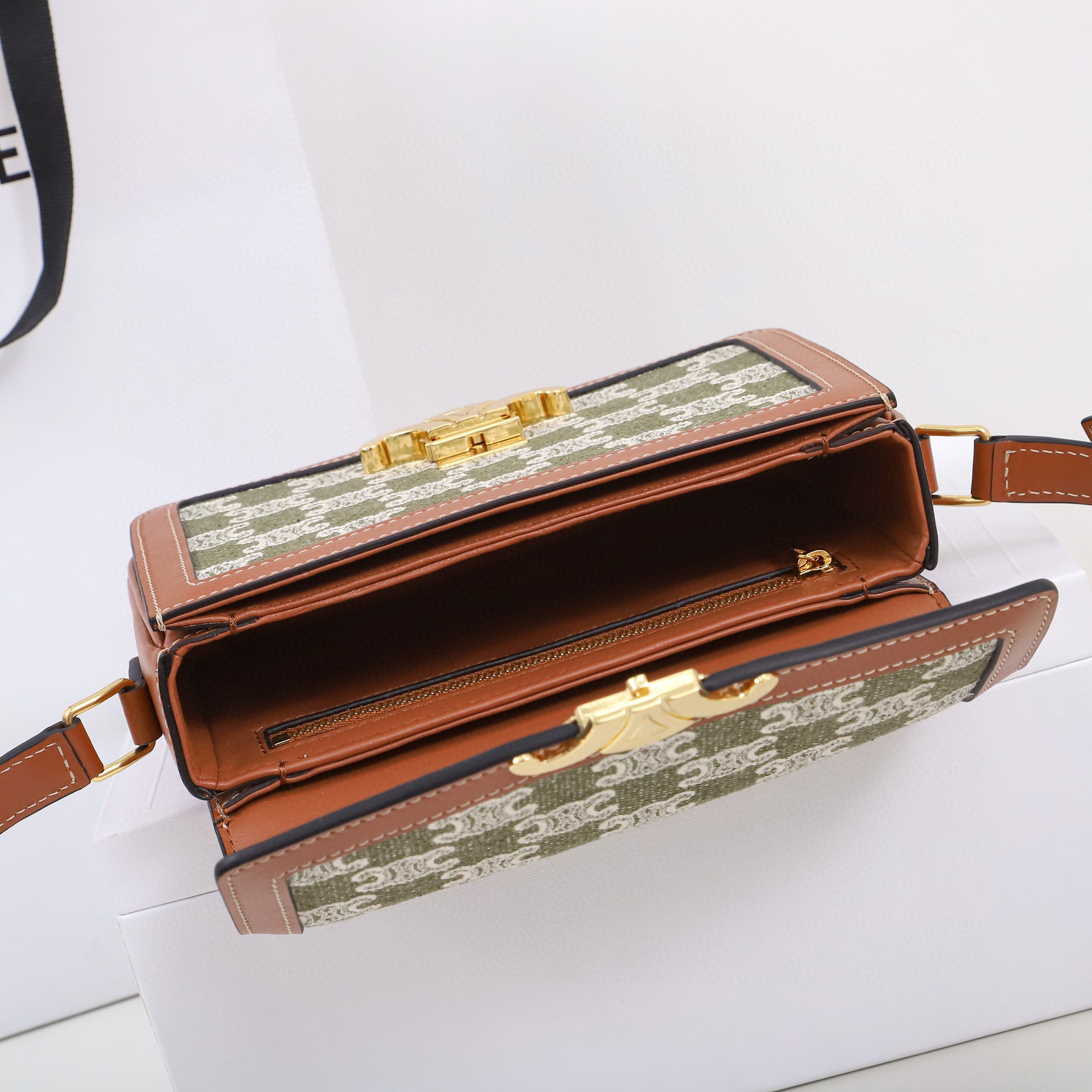 CELINE 赛琳 Teen Triomphe 金色锁扣凯旋门老花印花 棕绿色 腋下包 手提包 单肩包 斜挎包 188882DBA-15KH