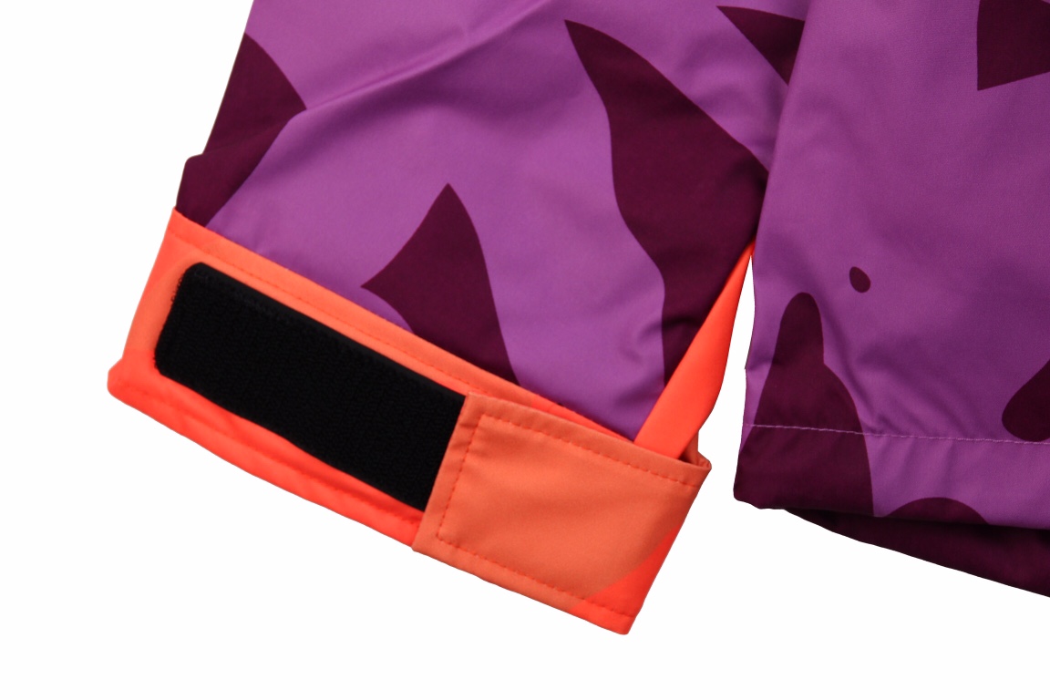 The North Face KAWS 1986 mOUTAIN Jacket 聯名款 紫色 戶外拼色连帽冲锋衣 夾克 防水 防風 透氣 外套 男款 女款 NF0A7WLW-764