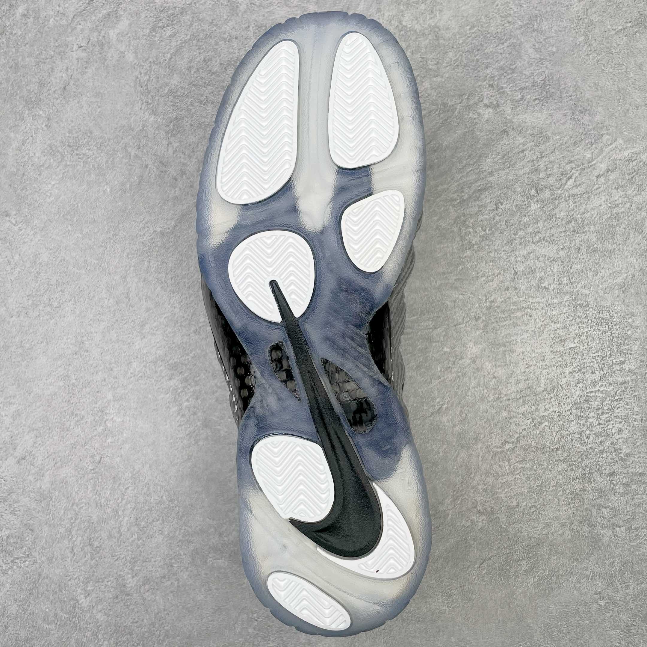 NIKE Air Foamposite One Pro Silver Surfer 银影侠泡 黑银 喷泡 篮球鞋 男鞋 碳板 616750-004