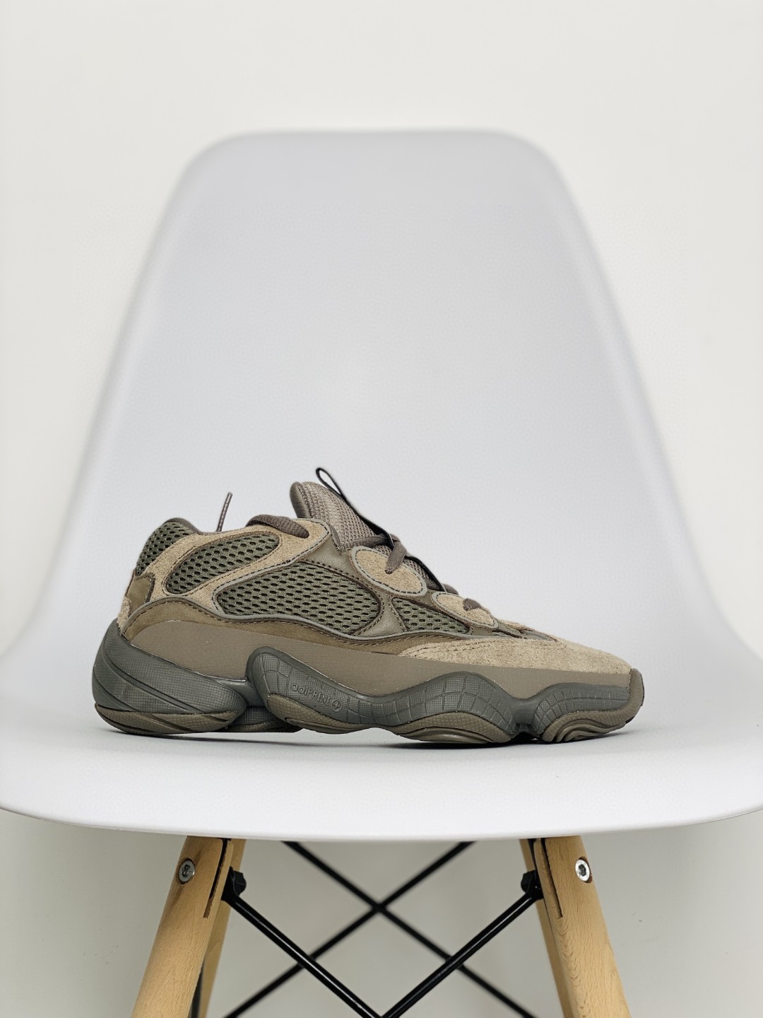adidas originals Yeezy 500 Clay Brown 深棕色 山野迷踪 低筒 休闲鞋 运动鞋 老爹鞋 男鞋 女鞋 GX3606