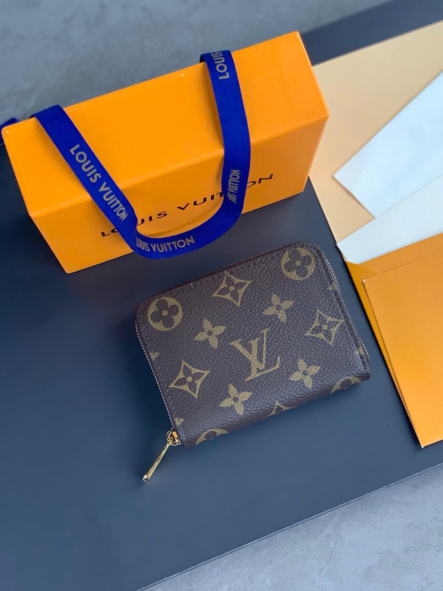 LOUIS VUITTON 路易威登 经典老花印花 钱夹 钱包 卡包 名片夹 男女同款 棕色 M60067