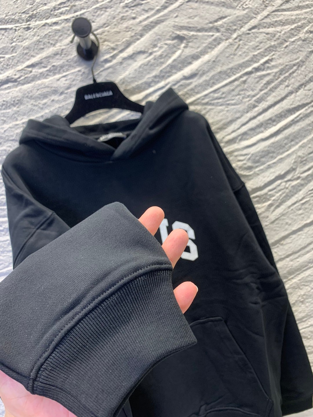 Balenciaga SS22 城市系列 纯色字母Logo 黑色 连帽卫衣 套头卫衣 长袖 秋冬 男女同款 