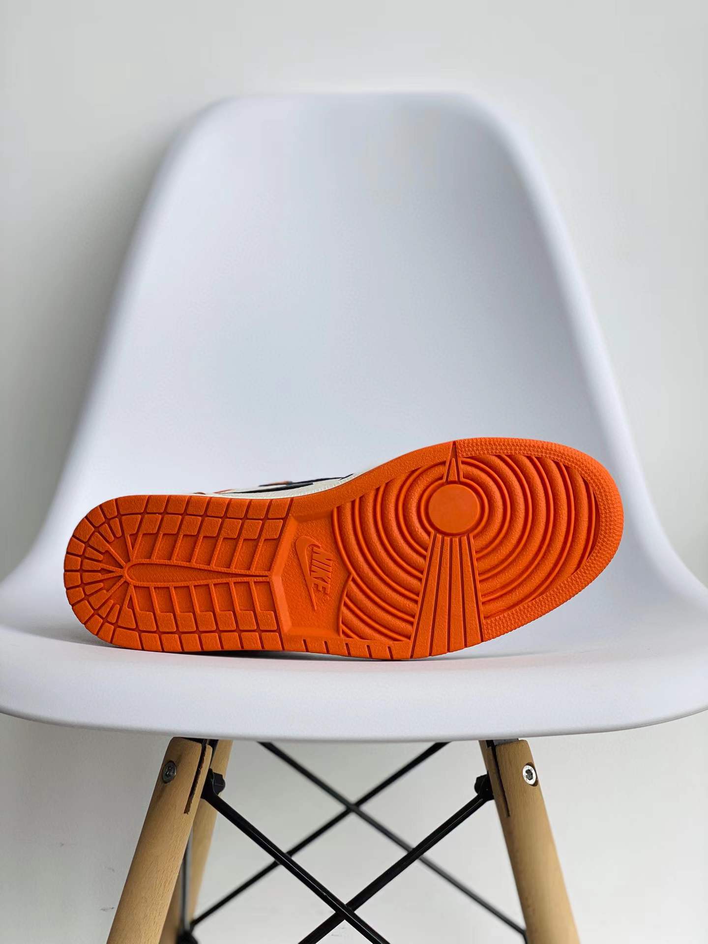 Air Jordan 1 AJ1 Retro Shattered Backboard 黑扣碎 篮球鞋 高筒 休闲鞋 男鞋 板鞋  555088-005