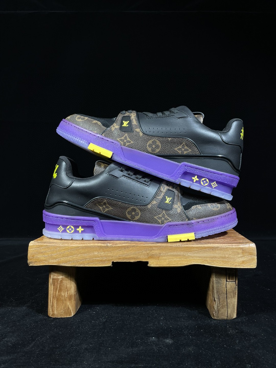 Louis Vuitton 路易威登 Trainer 湖人紫金 低筒 休闲鞋 板鞋 男鞋 女鞋 1A8WJ6