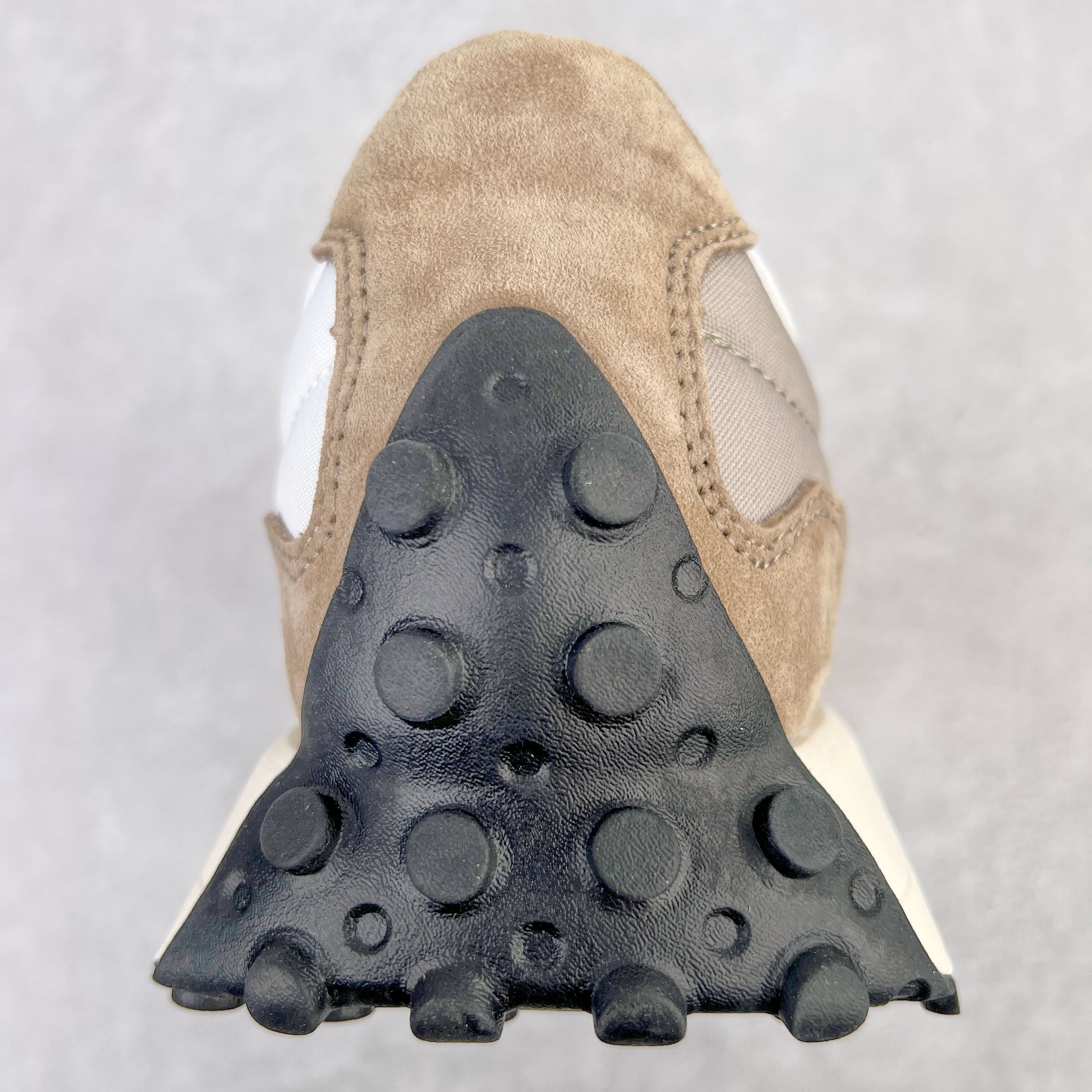 New Balance 327 浅驼色 低筒 复古慢跑鞋 休闲鞋 板鞋 运动鞋 男鞋 女鞋 MS327LH1