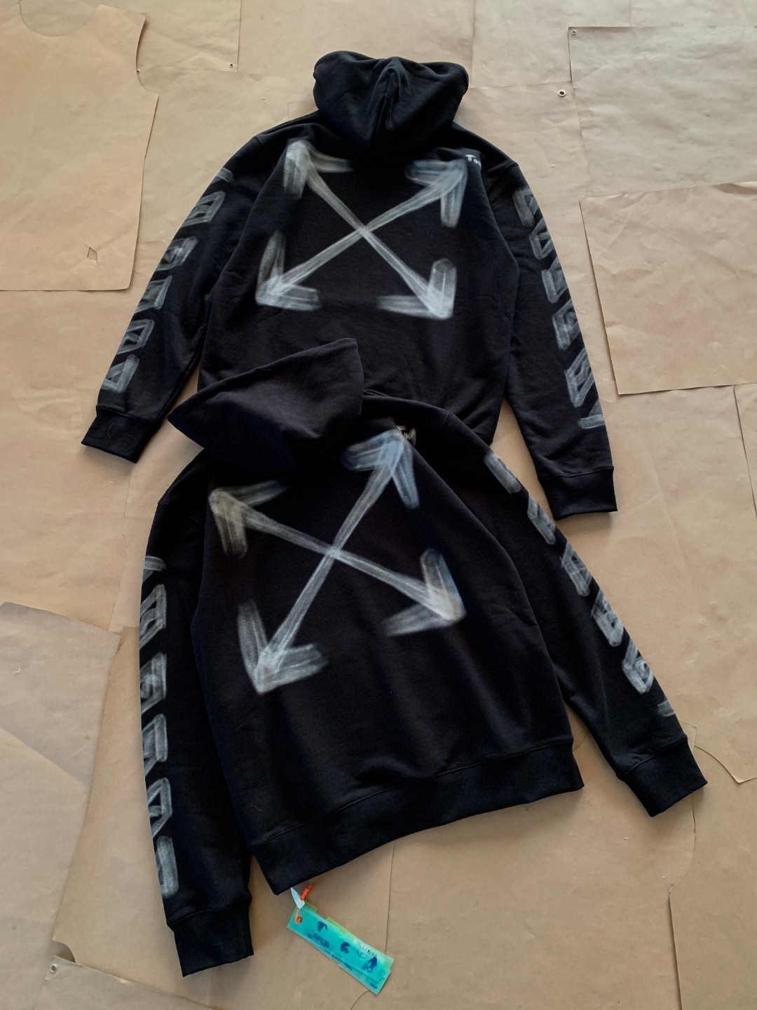  Off White 22FW 黑色 布鲁克林博物馆粉刷箭头 连帽卫衣 长袖 秋冬 男女同款