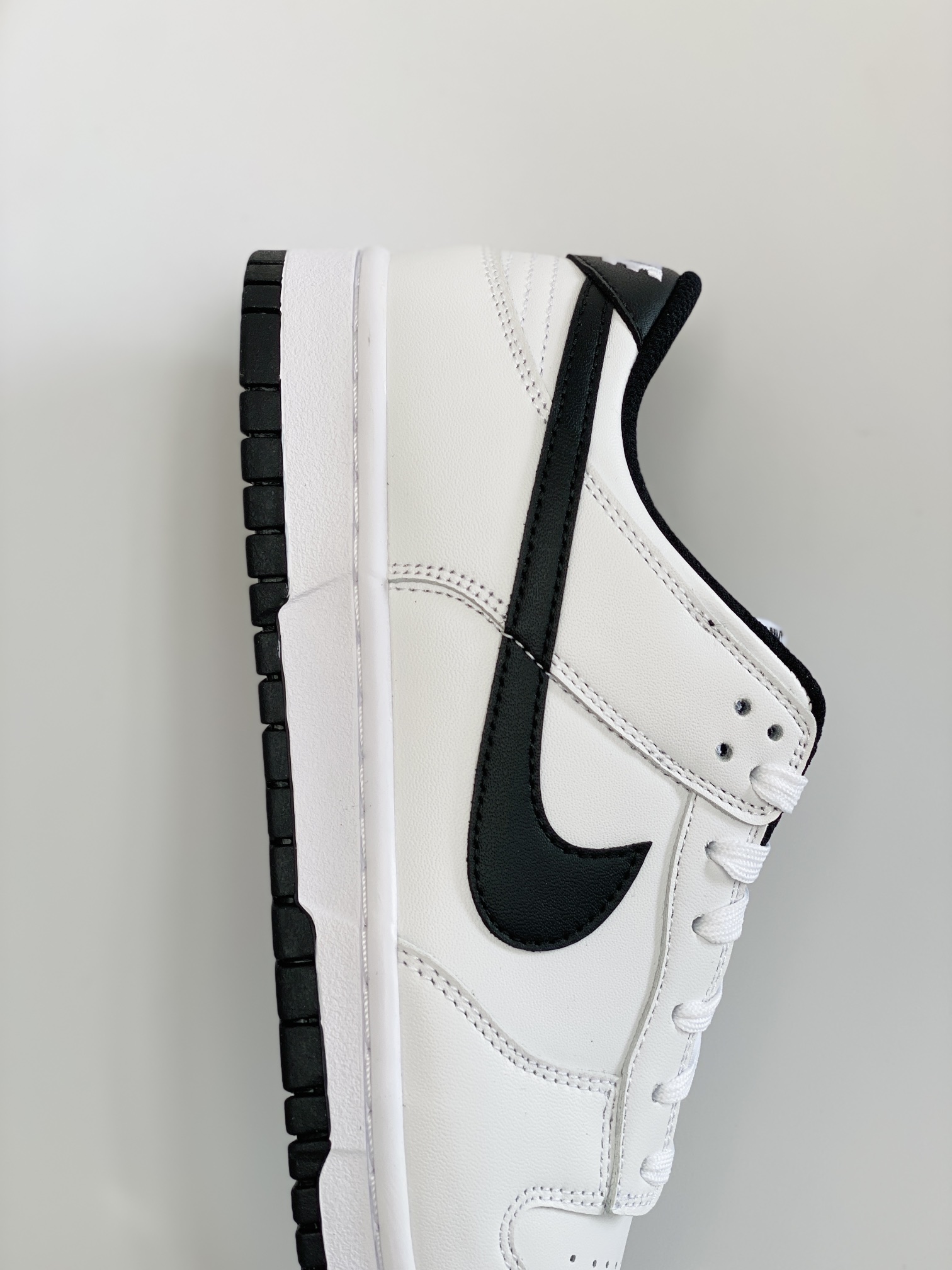 dunk Low Reverse Panda 白黑 反转熊猫 低筒 复古板鞋 休闲鞋 男鞋 女鞋  DD1503-113