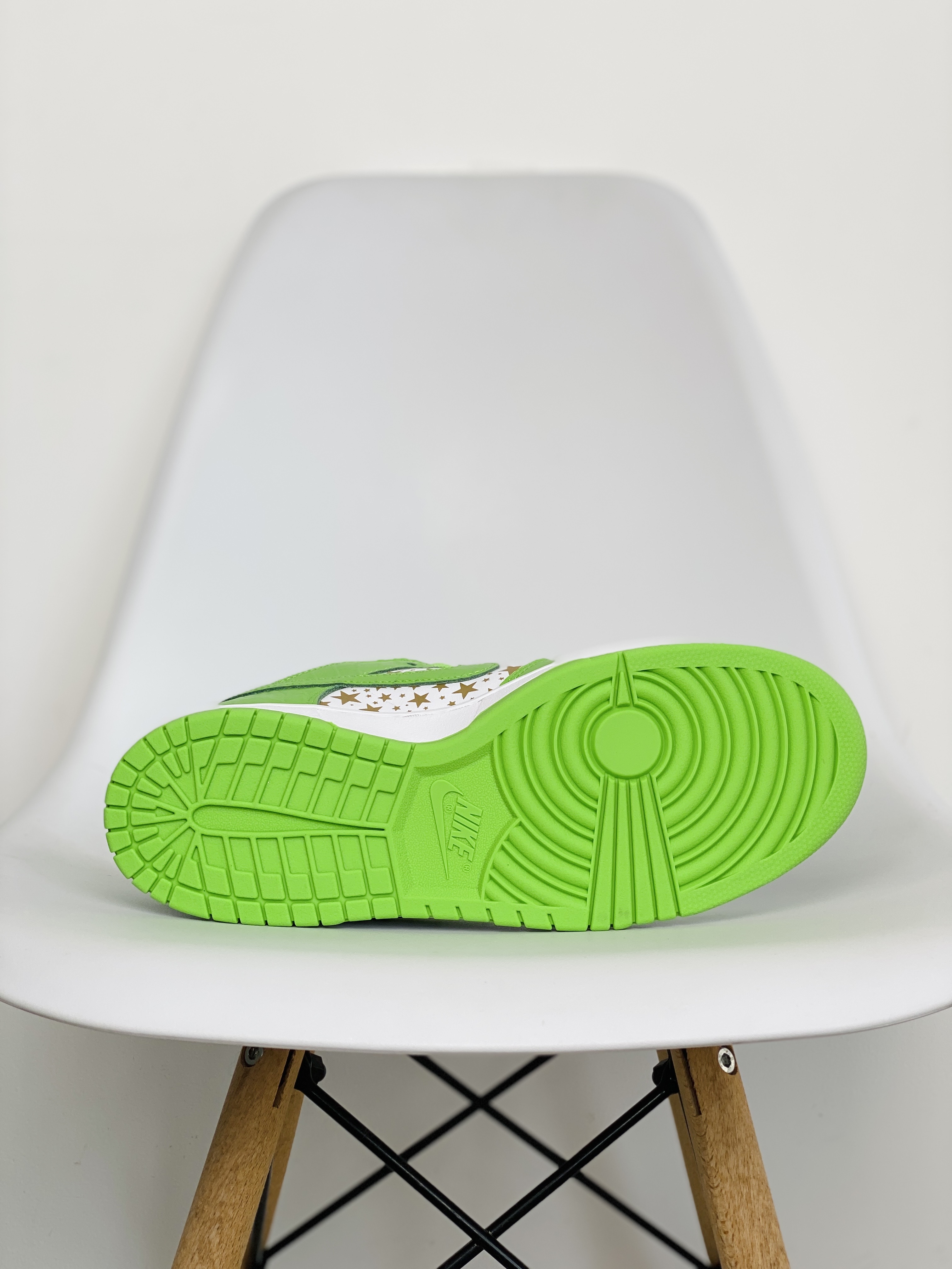 Supreme x SB Dunk Low Mean Green 联名 白金绿 低筒 复古板鞋 休闲鞋 男鞋 女鞋 DH3228-101