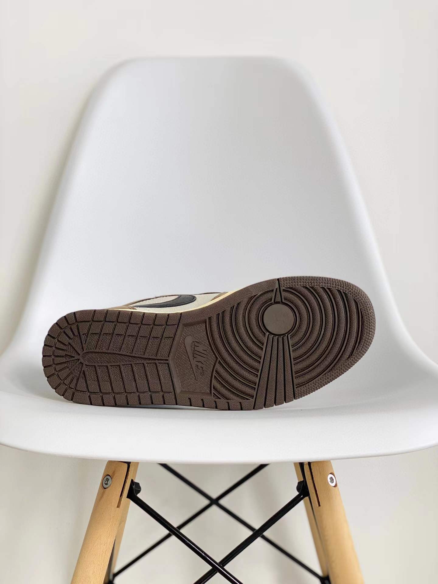 Travis Scott Air Jordan 1 AJ1 Retro OG  TS SP 倒钩 鬼脸 篮球鞋 高筒 休闲鞋 女鞋 男鞋 板鞋  CD4487-100