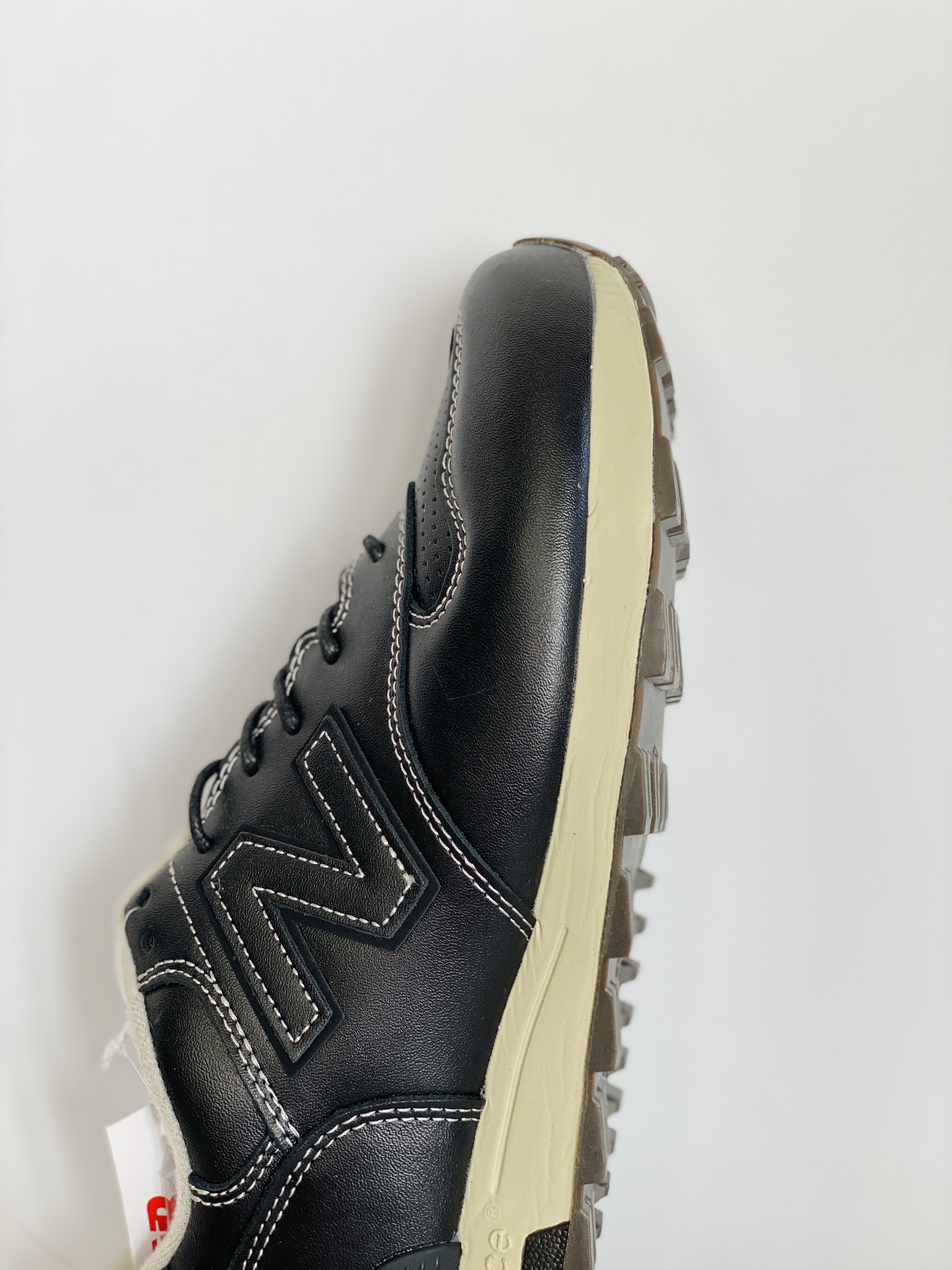 New Balance NB1400 黑色 皮面 低筒 复古跑鞋 休闲鞋 板鞋 运动鞋 男鞋 女鞋  