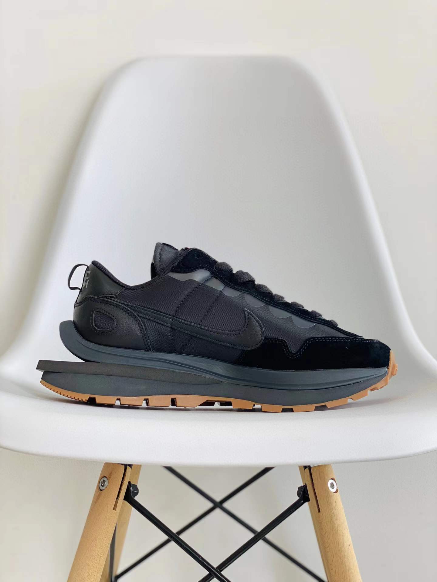 Sacai 3.0 VaporWaffleBlack and Gum 黑色 黑生胶  低筒 华夫鞋 增高男女鞋 结构解构鞋 复古休闲鞋  DD1875-001