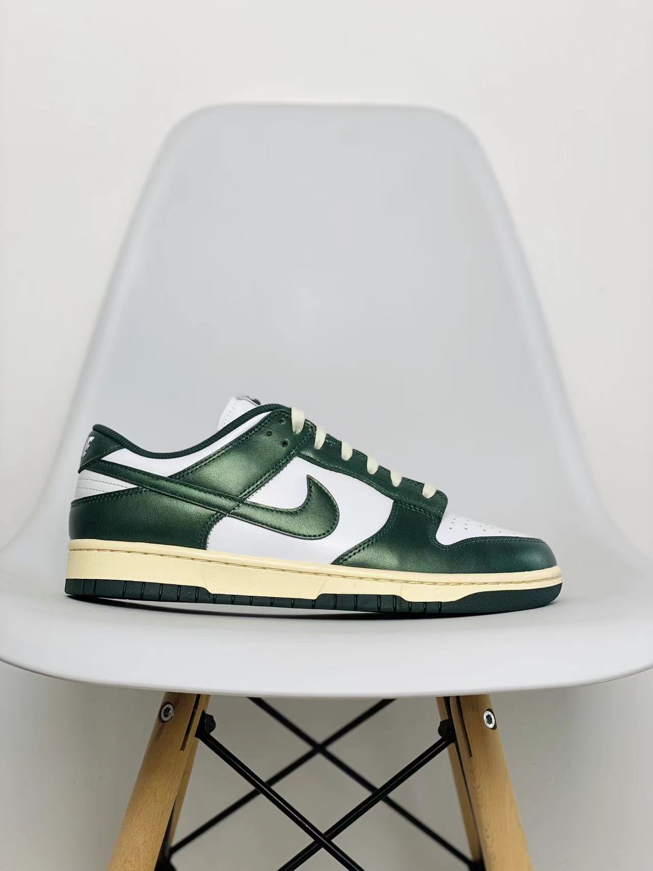 dunk Low Vintage Green 复古绿 做旧 白绿  低筒 复古板鞋 休闲鞋 男鞋 女鞋  DQ8580-100