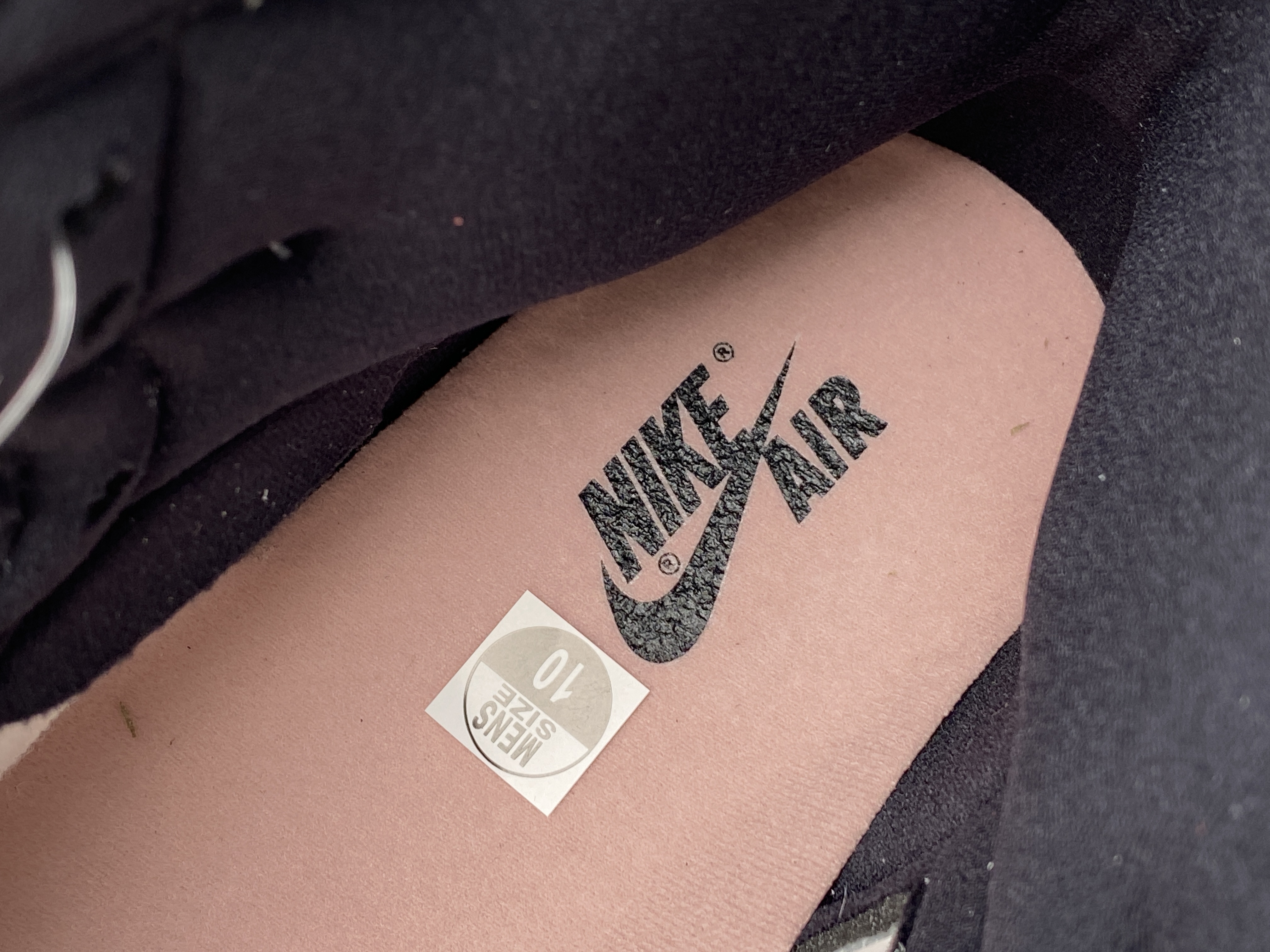 Air Jordan 1 AJ1 Retro OG Bleached Coral  黑灰脚趾 高筒 休闲鞋 男鞋 板鞋  555088-108