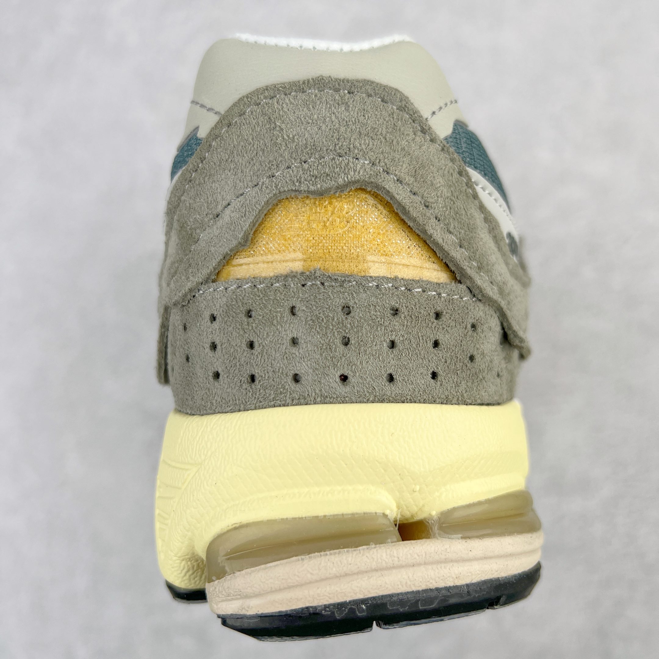 新版 New Balance 2002R Reflned Future 浅军绿 低筒 跑步鞋 运动鞋 休闲鞋 男鞋 女鞋 M2002RDD