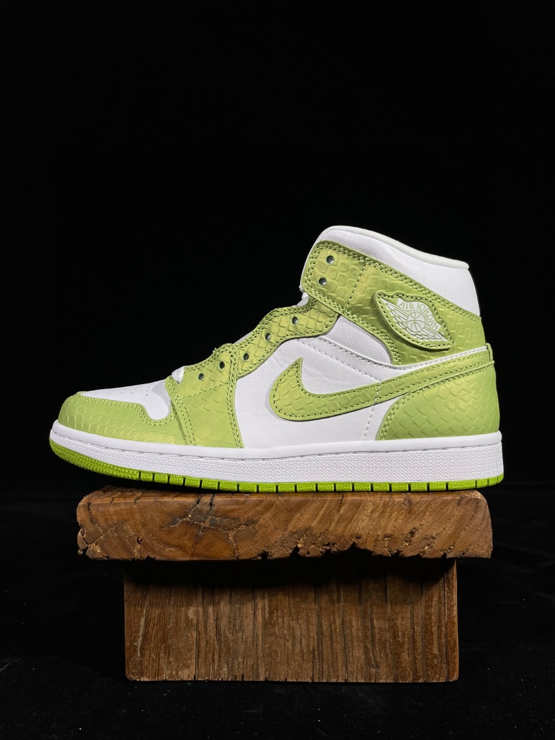 Air Jordan 1 Mid AJ1 SE V2 Green Python 蛇纹 白绿  篮球鞋 运动鞋 休闲鞋 男鞋 女鞋 DV2959-113