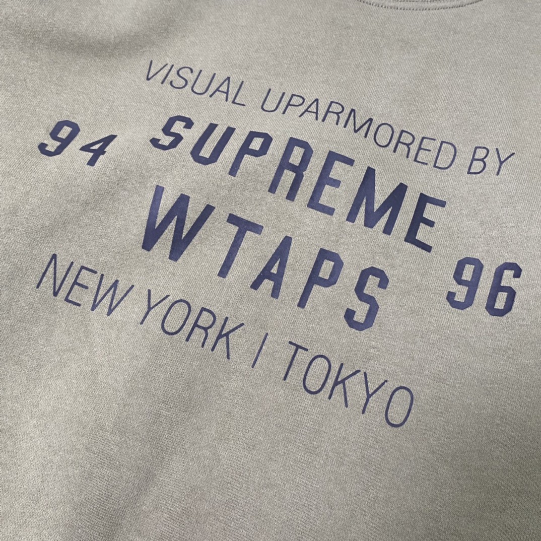 Supreme Week 15 WTAPS 联名款 Crewneck 字母徽标 Logo 印花 卡其绿 黑色 圆领套头卫衣 加绒 宽松 男女同款 SUP-FW21-339