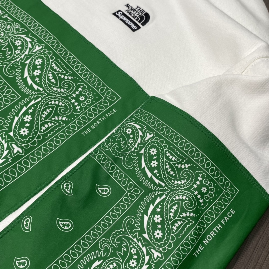 Supreme SS22 Week 16 The North Face 联名款 Bandana Hooded Sweatshirt 腰果花拼色 白色 黑色 连帽卫衣 加绒 套头 宽松 男女同款 SUP-SS22-449