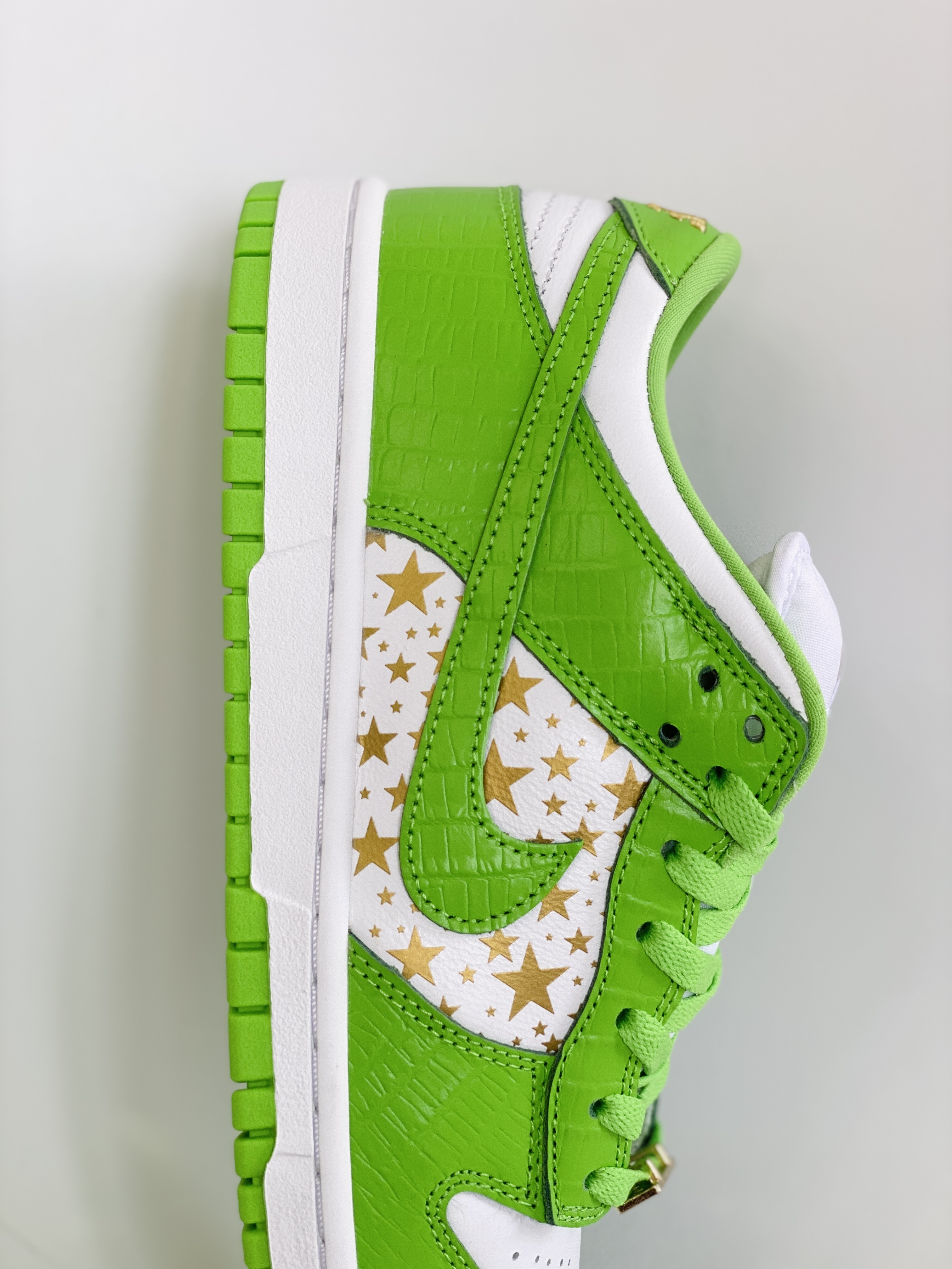 Supreme x SB Dunk Low Mean Green 联名 白金绿 低筒 复古板鞋 休闲鞋 男鞋 女鞋 DH3228-101