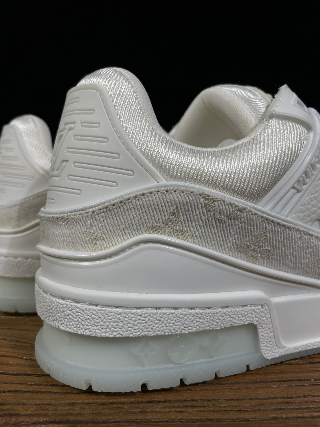 Louis Vuitton路易威登 Trainer 白色 皮革 低筒 休闲鞋 板鞋 男鞋 女鞋