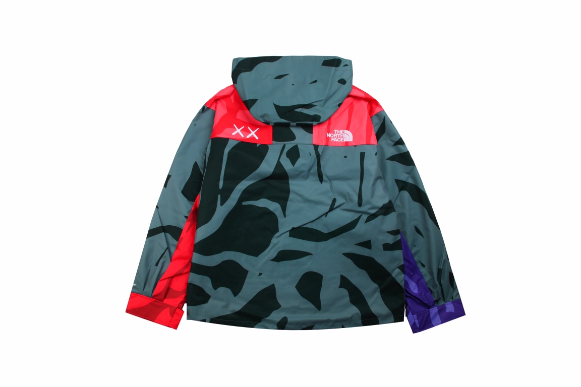 The North Face KAWS 1986 mOUTAIN Jacket 聯名款 綠色 戶外拼色连帽冲锋衣 夾克 防水 防風 透氣 外套 男款 女款 NF0A7WLW-75Y